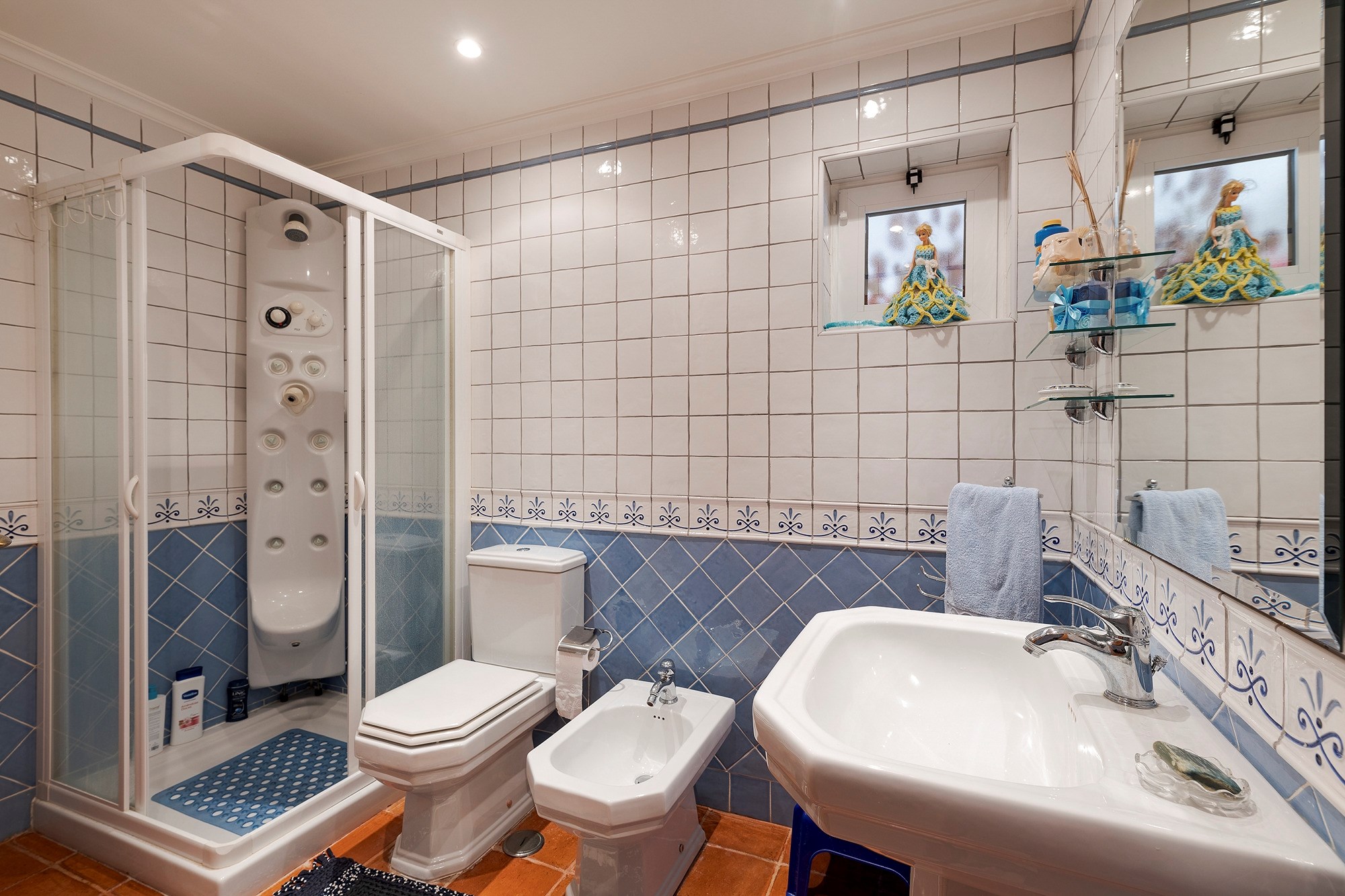 Setúbal, Setúbal, 2925-467, PT, 4 Bedrooms Bedrooms, ,3 BathroomsBathrooms,Residential,For Sale,1700272