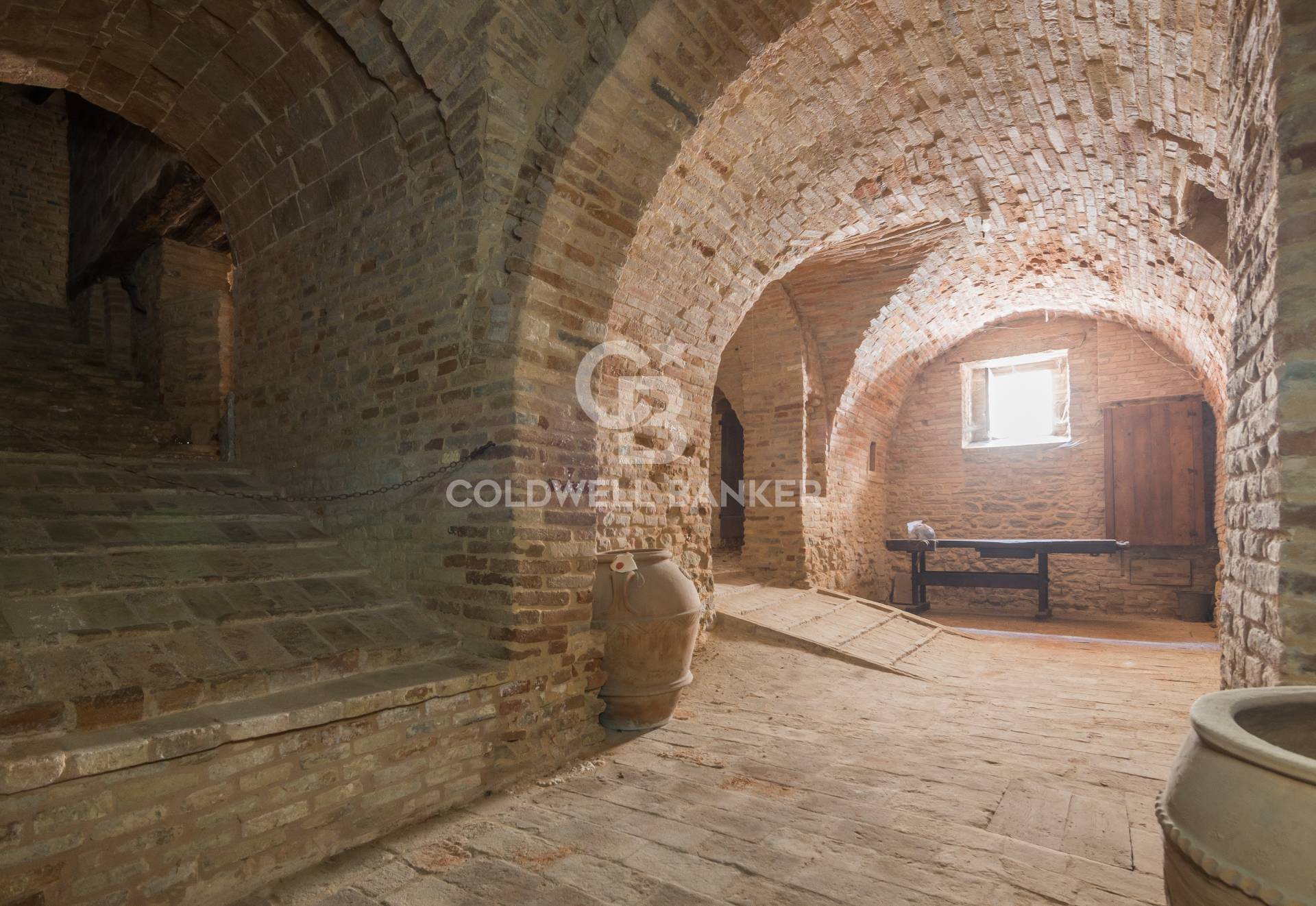 Mondaino, Rimini, 47040, IT, 10 Bedrooms Bedrooms, ,4 BathroomsBathrooms,Residential,For Sale,1890233