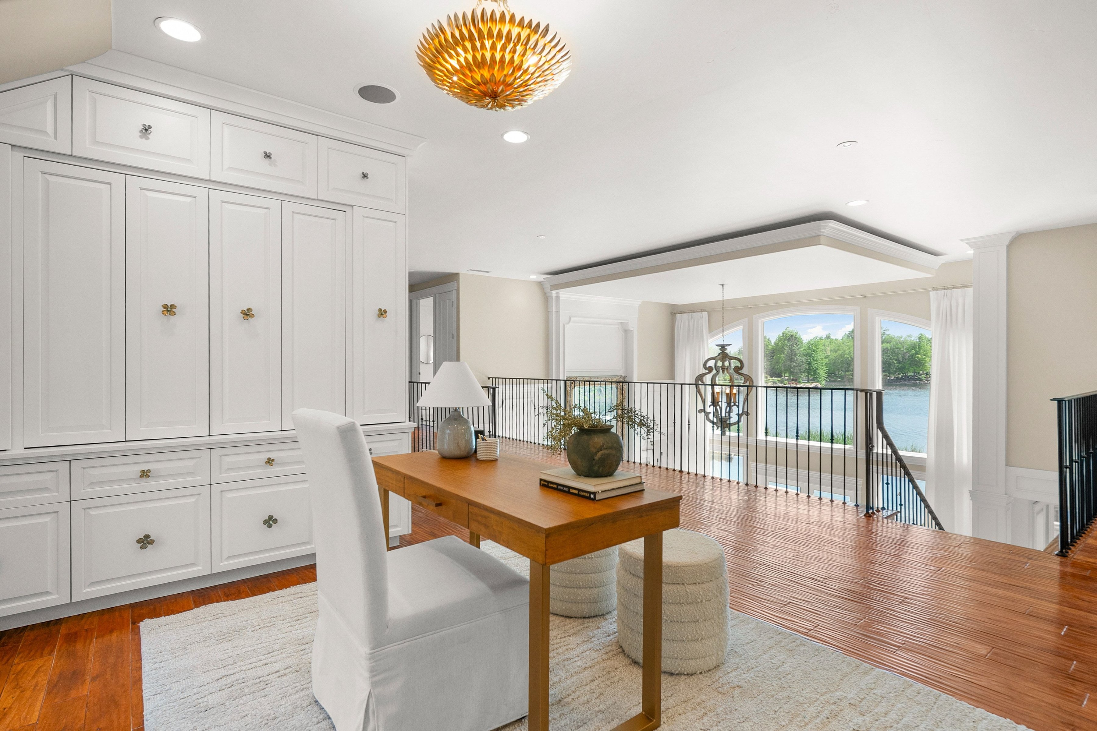  Gated Waterfront Luxury in Eagle’s Prestigious Pointe at Two Rivers - 物件實景