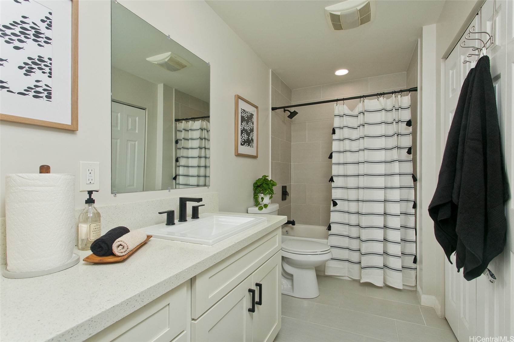 Kaneohe, Hawaii, 96744, United States, 4 Bedrooms Bedrooms, ,2 BathroomsBathrooms,Residential,For Sale,2001897