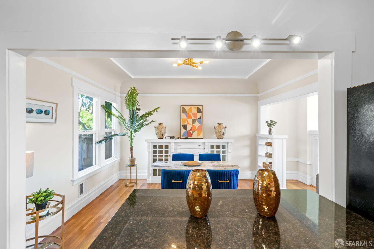 San Francisco, California, 94112, United States, 2 Bedrooms Bedrooms, ,3 BathroomsBathrooms,Residential,For Sale,1933594