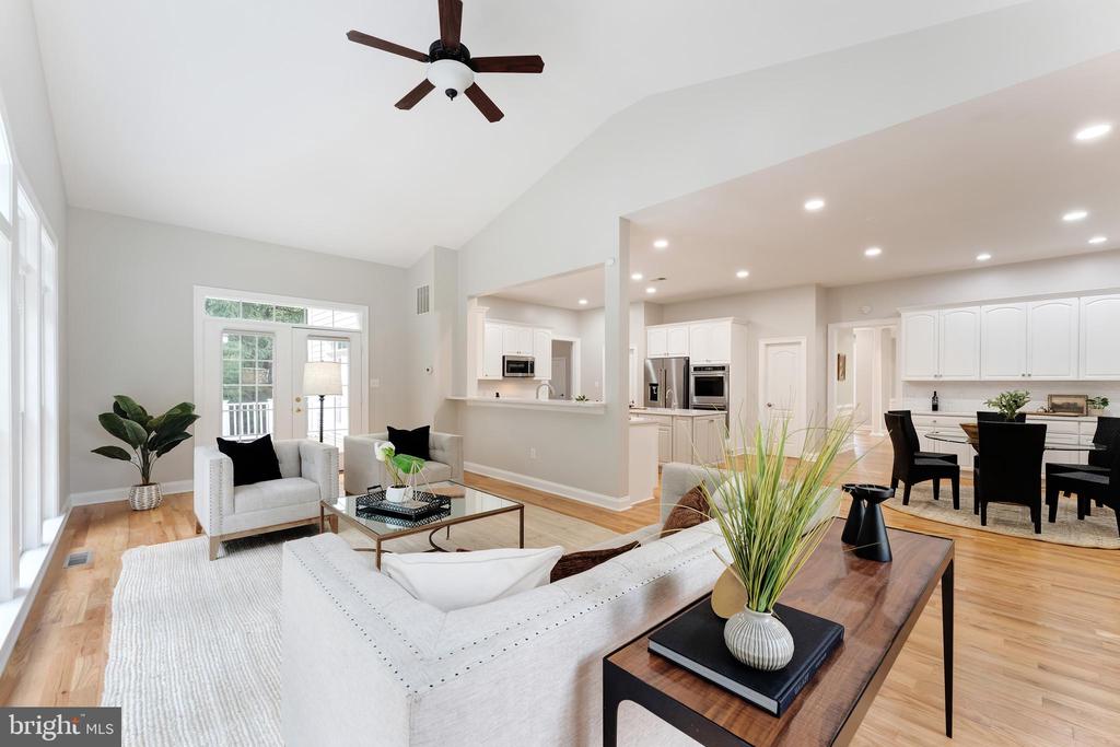 Fairfax, Virginia, 22033, United States, 6 Bedrooms Bedrooms, ,6 BathroomsBathrooms,Residential,For Sale,1973786