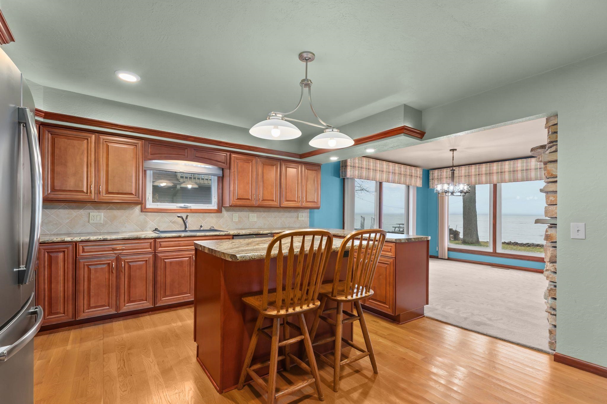 MENASHA, Wisconsin, 54942, United States, 4 Bedrooms Bedrooms, ,2 BathroomsBathrooms,Residential,For Sale,1996983