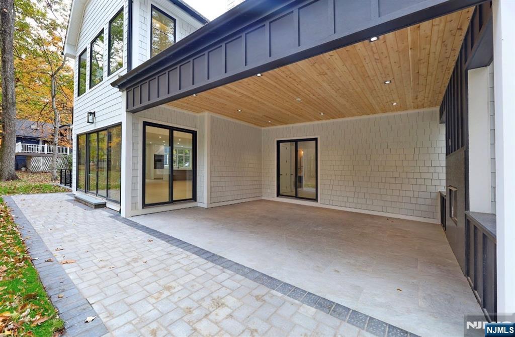 Haworth, New Jersey, 07641, United States, 6 Bedrooms Bedrooms, ,7 BathroomsBathrooms,Residential,For Sale,1989640