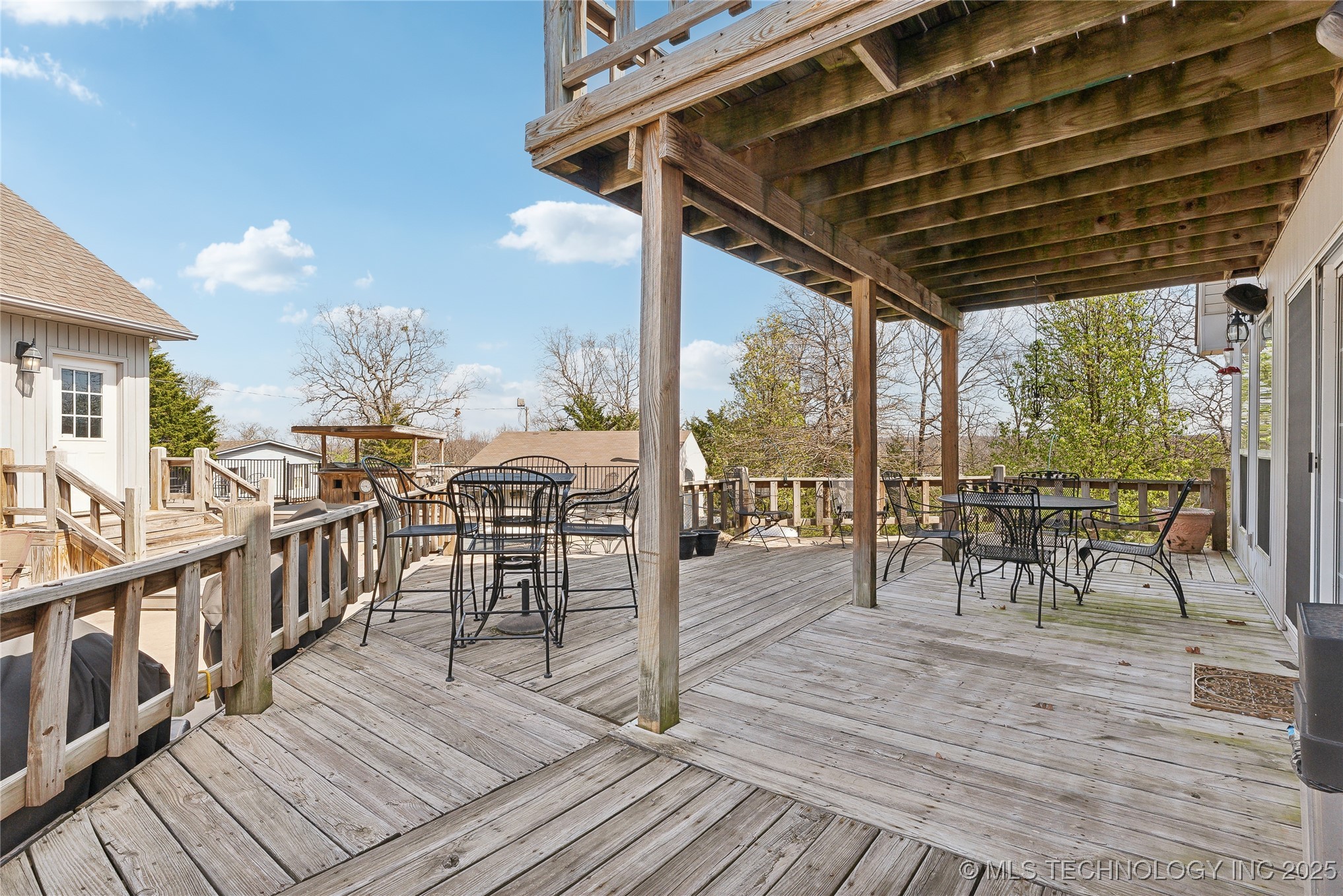 Cookson, Oklahoma, 74427, United States, 6 Bedrooms Bedrooms, ,6 BathroomsBathrooms,Residential,For Sale,1751718
