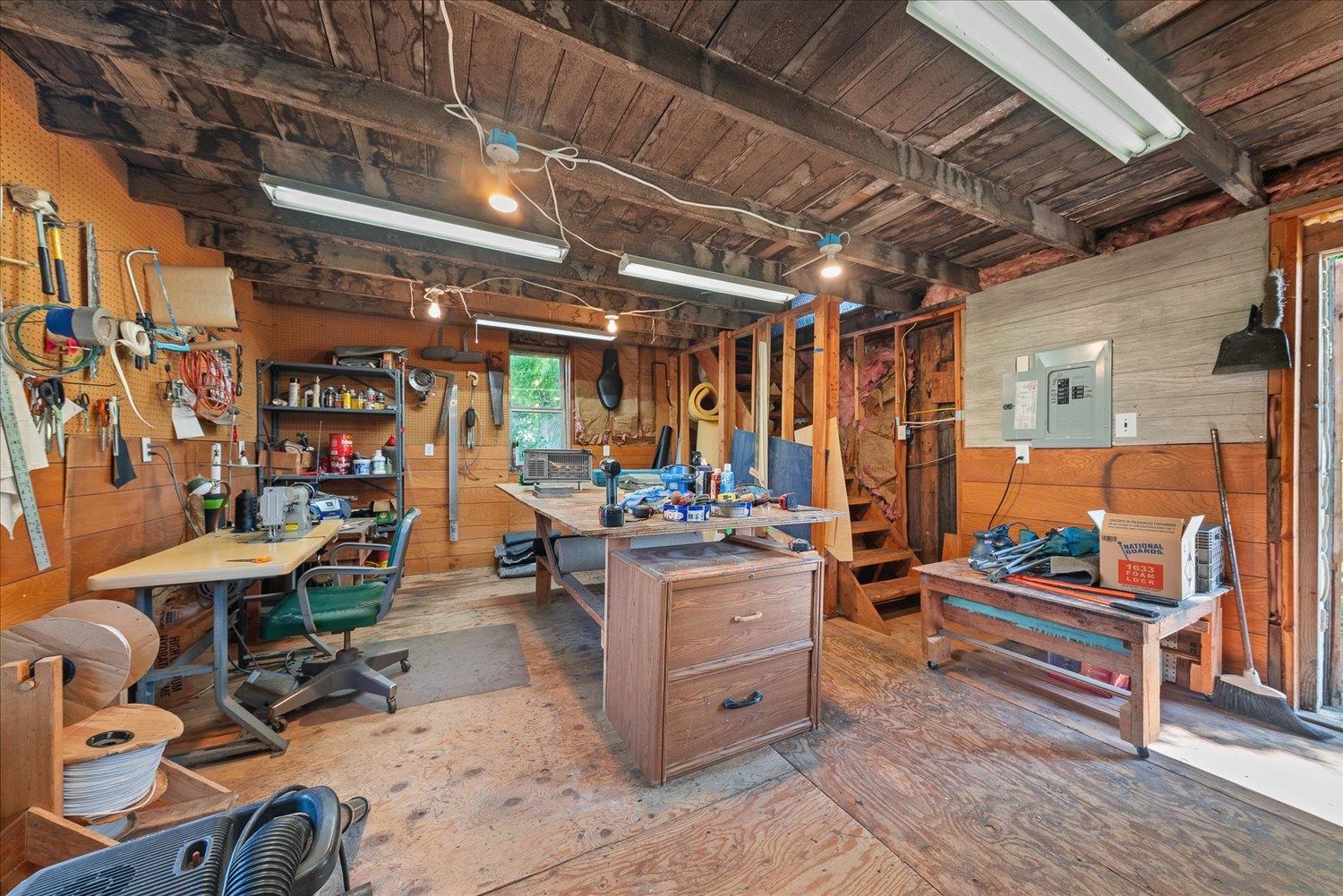 Chewelah, Washington, 99109, United States, 3 Bedrooms Bedrooms, ,2 BathroomsBathrooms,Residential,For Sale,1973712