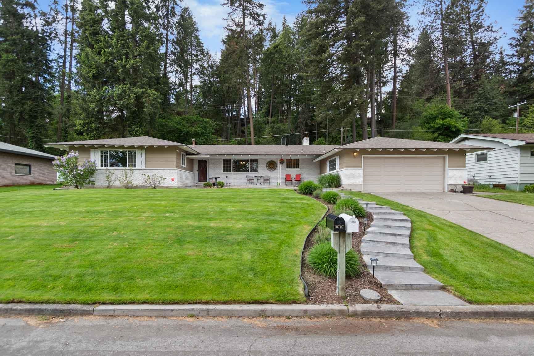 Spokane, Washington, 99218, United States, 4 Bedrooms Bedrooms, ,4 BathroomsBathrooms,Residential,For Sale,1828122