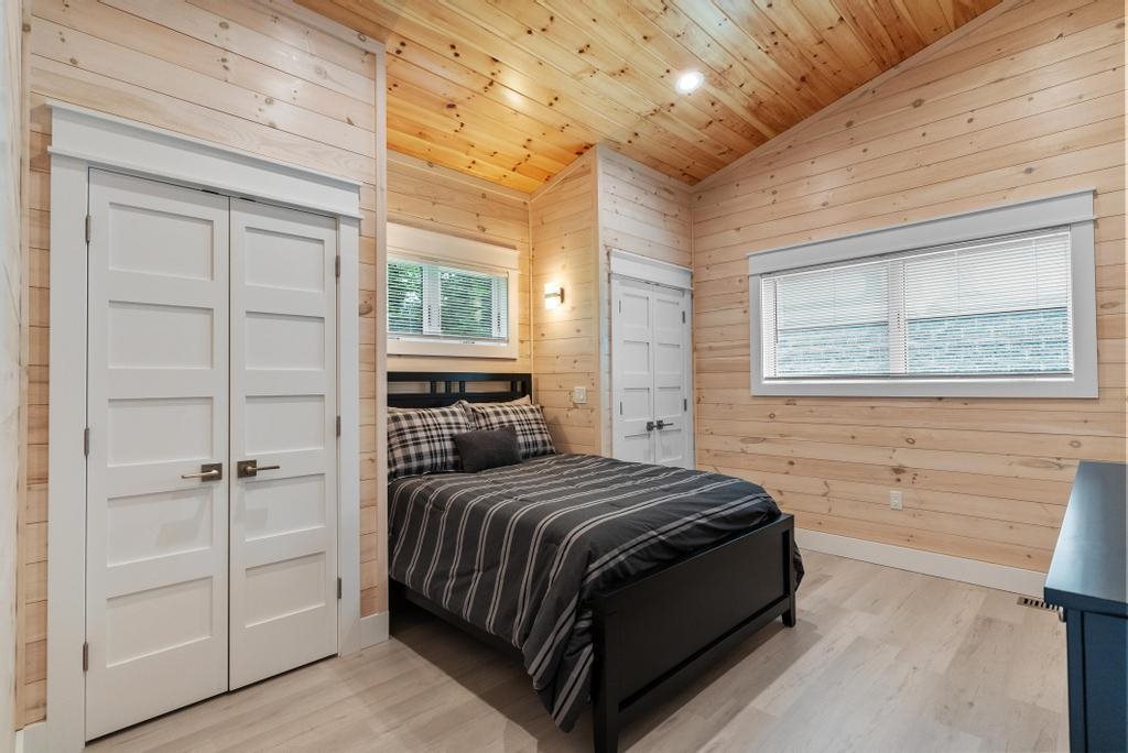 Cheboygan, Michigan, 49721, United States, 2 Bedrooms Bedrooms, ,1 BathroomBathrooms,Residential,For Sale,1856011