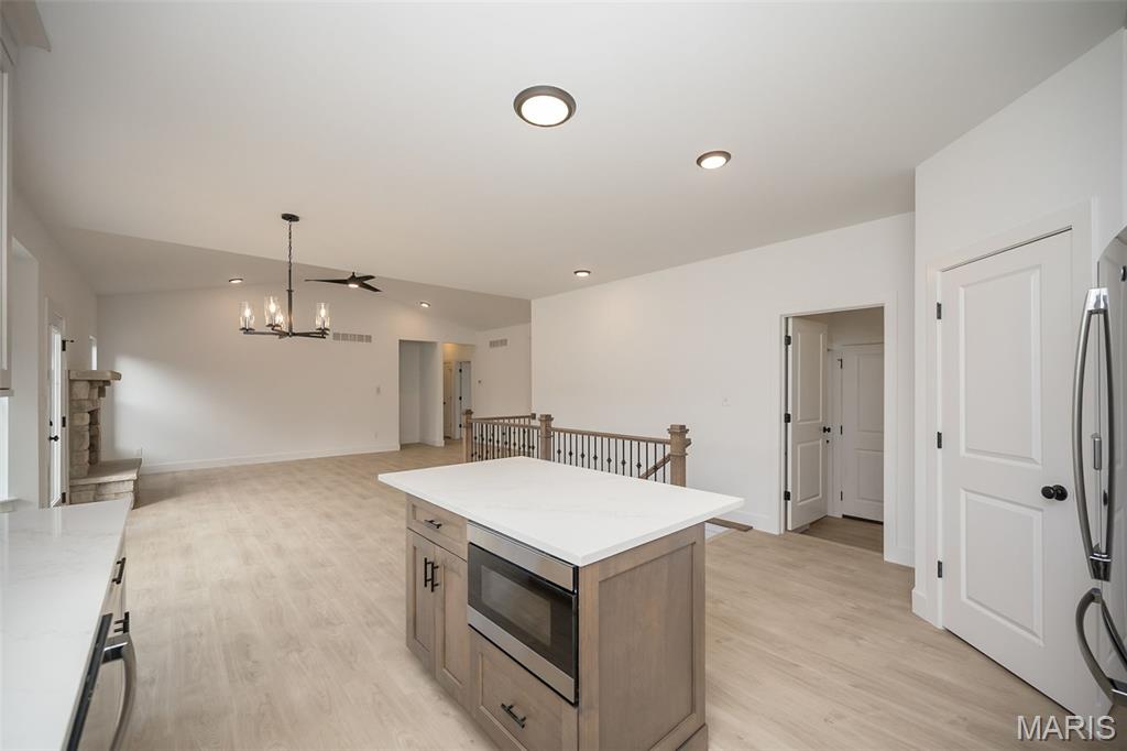 Troy, Missouri, 63379, United States, 3 Bedrooms Bedrooms, ,2 BathroomsBathrooms,Residential,For Sale,1993491