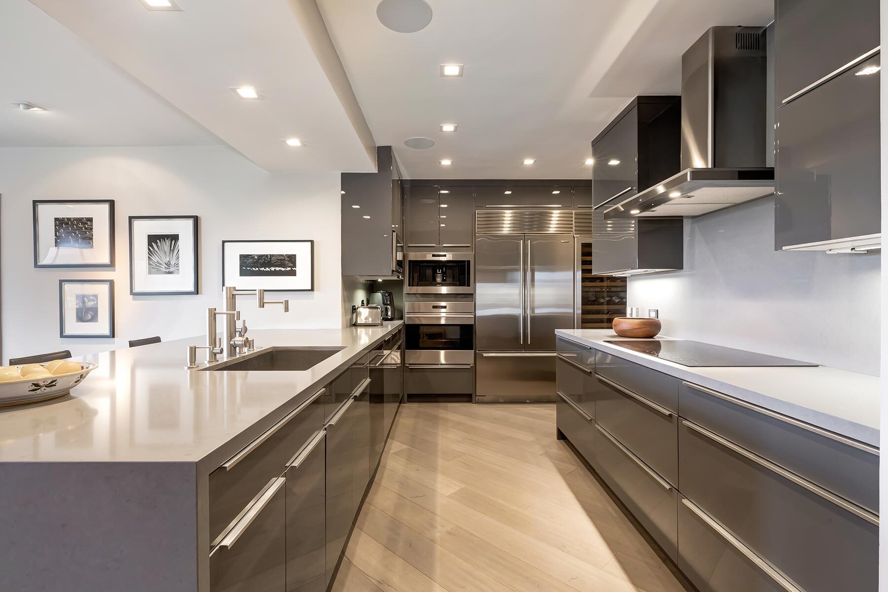  865 Comstock Ave - 物件實景