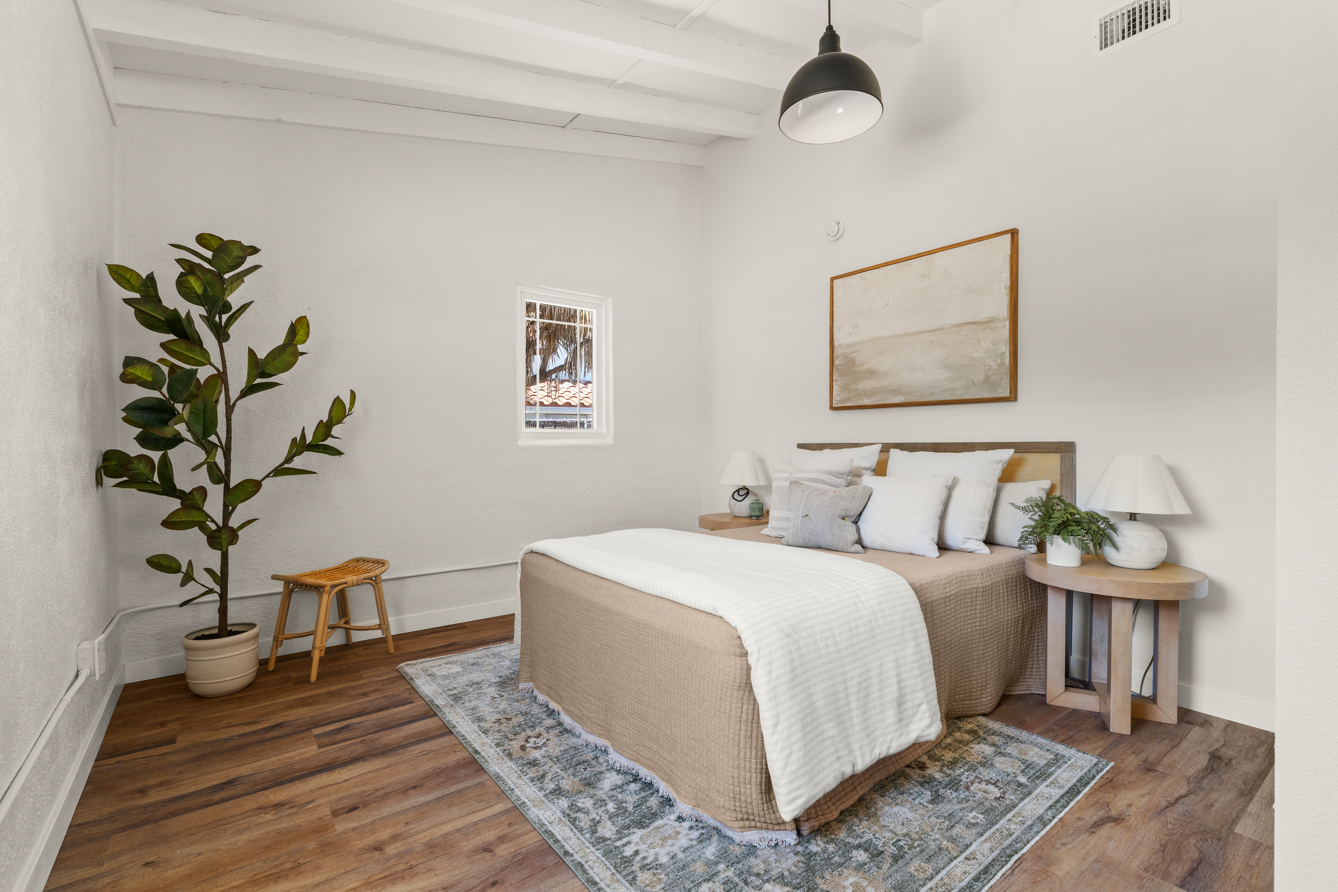  790 South Saticoy Avenue, Ventura, CA 93004 - 物件實景