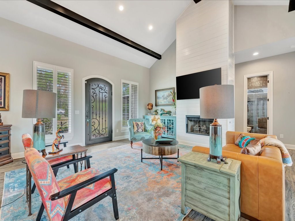 Lufkin, Texas, 75901, United States, 3 Bedrooms Bedrooms, ,2 BathroomsBathrooms,Residential,For Sale,1996440