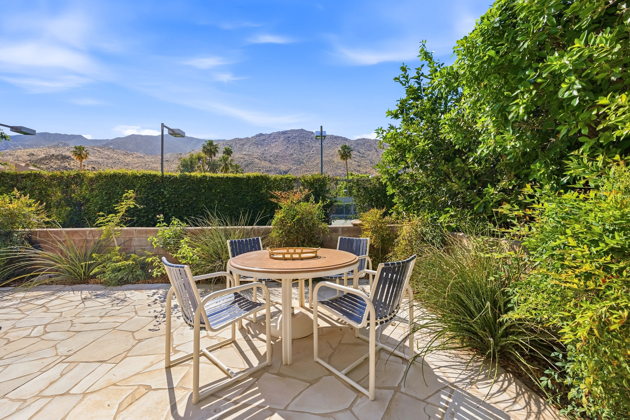  2075 South Ramitas Way - 物件實景