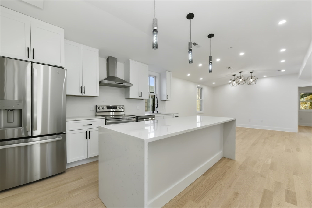 Boston, Massachusetts, 02130, United States, 2 Bedrooms Bedrooms, ,2 BathroomsBathrooms,Residential,For Sale,1941689