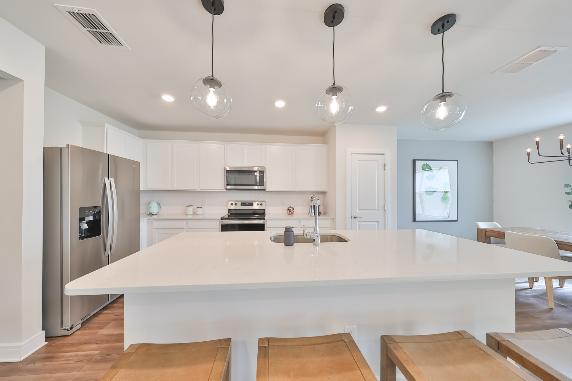 Wesley Chapel, Florida, 33545, United States, 5 Bedrooms Bedrooms, ,3 BathroomsBathrooms,Residential,For Sale,1931588