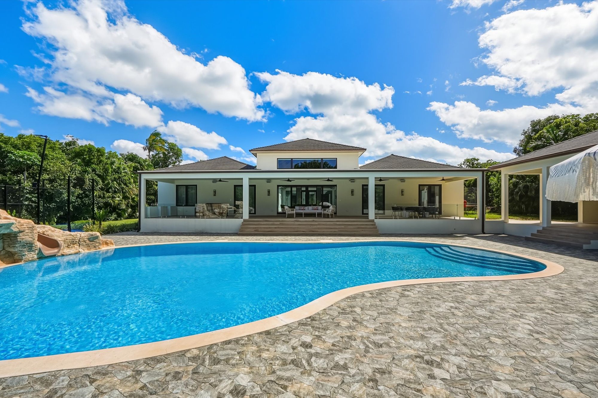  Lyford Cay Contemporary Estate - 物件實景