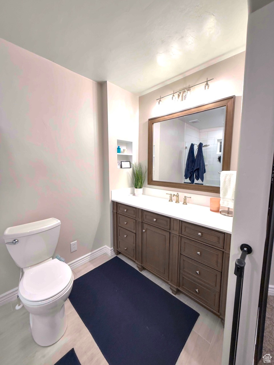 Nibley, Utah, 84321, United States, 5 Bedrooms Bedrooms, ,2 BathroomsBathrooms,Residential,For Sale,1983208