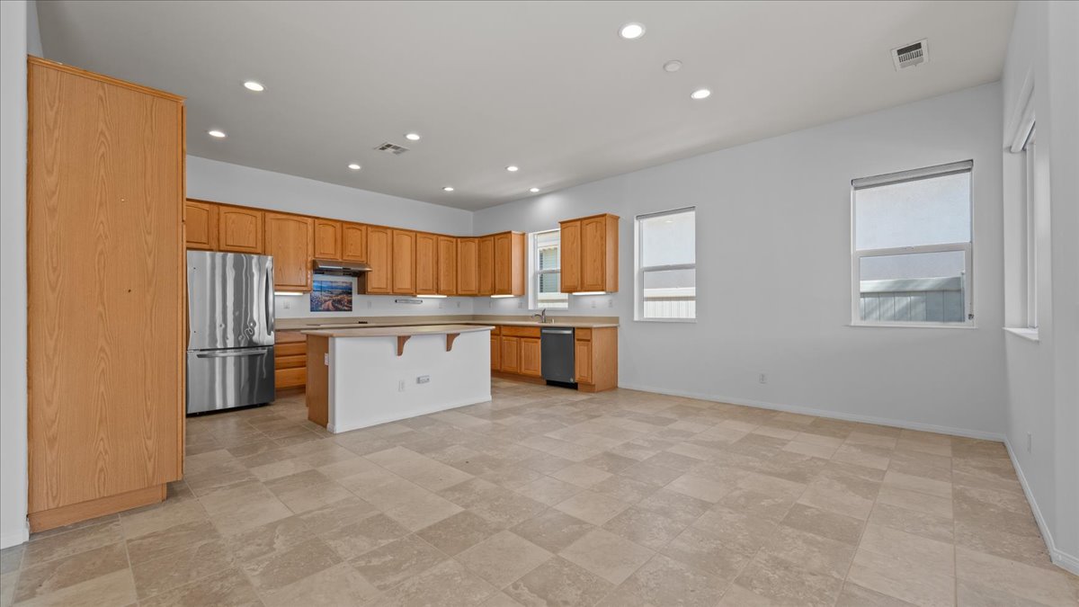 Beaumont, California, 92223, United States, 2 Bedrooms Bedrooms, ,3 BathroomsBathrooms,Residential,For Sale,1931673