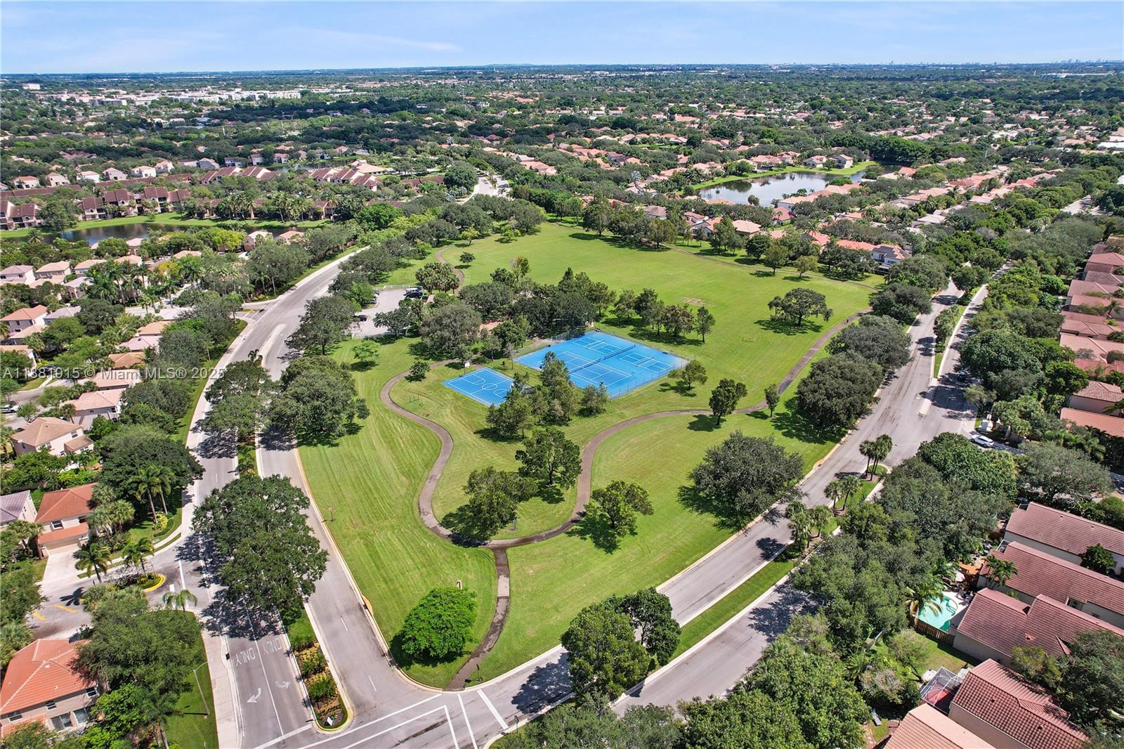 Plantation, Florida, 33322, United States, 3 Bedrooms Bedrooms, ,2 BathroomsBathrooms,Residential,For Sale,1947499