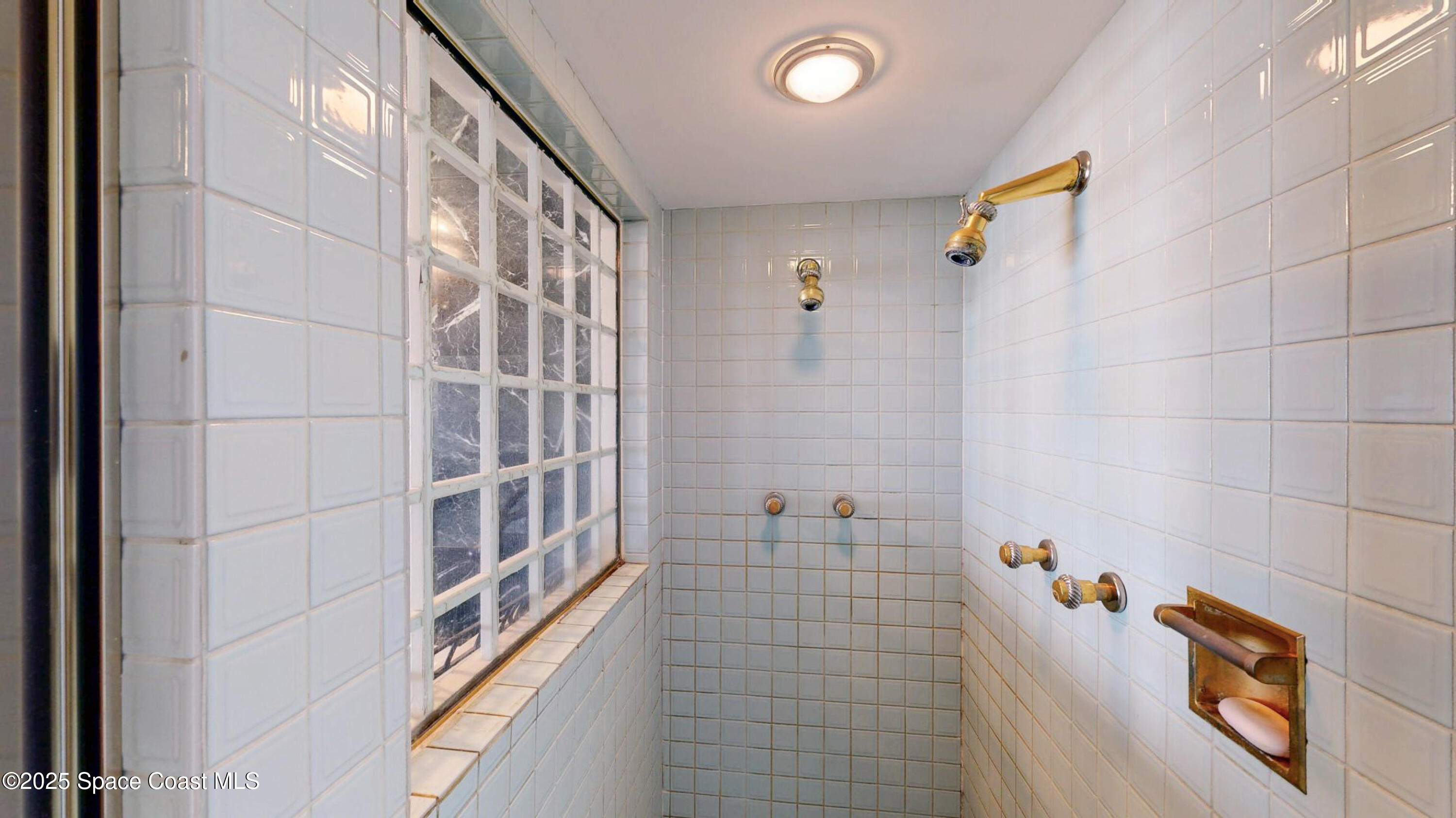 Cocoa Beach, Florida, 32931, United States, 2 Bedrooms Bedrooms, ,2 BathroomsBathrooms,Residential,For Sale,1991953