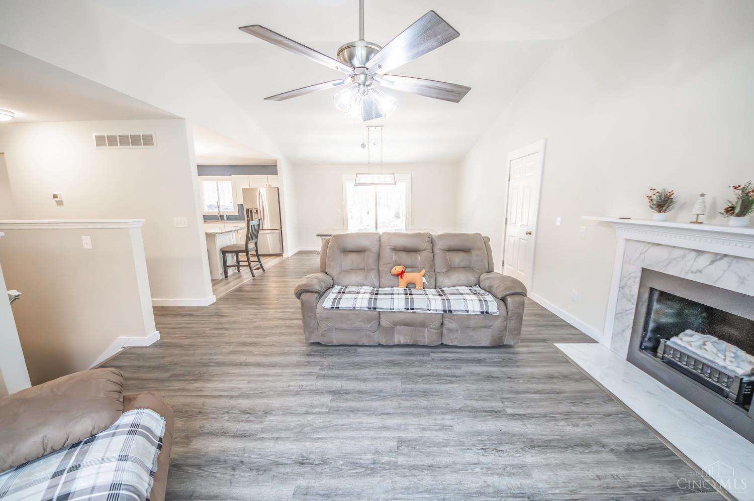 Goshen, Ohio, 45122, United States, 3 Bedrooms Bedrooms, ,3 BathroomsBathrooms,Residential,For Sale,1992165