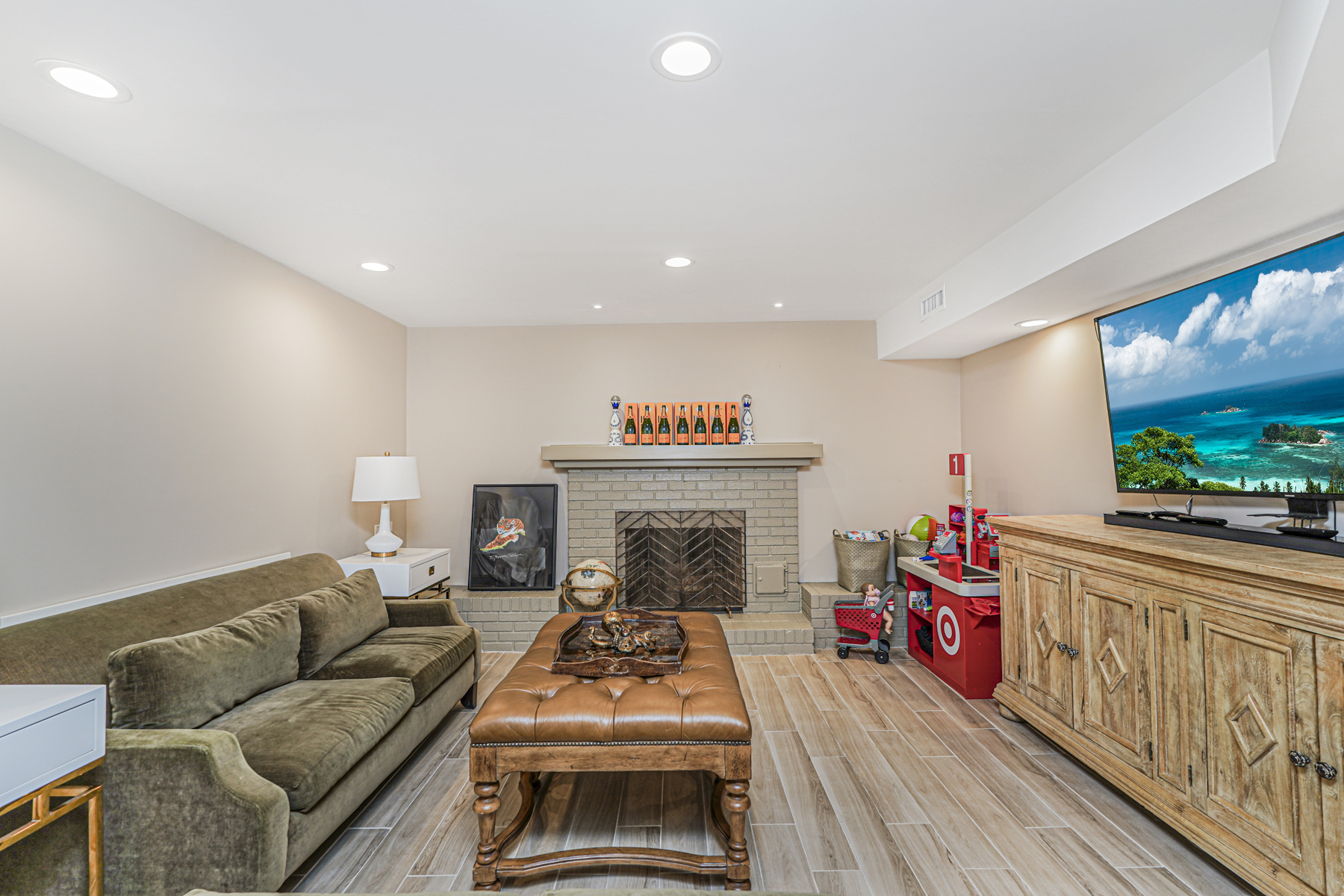 Staten Island, New York, 10304, United States, 4 Bedrooms Bedrooms, ,4 BathroomsBathrooms,Residential,For Sale,1949787