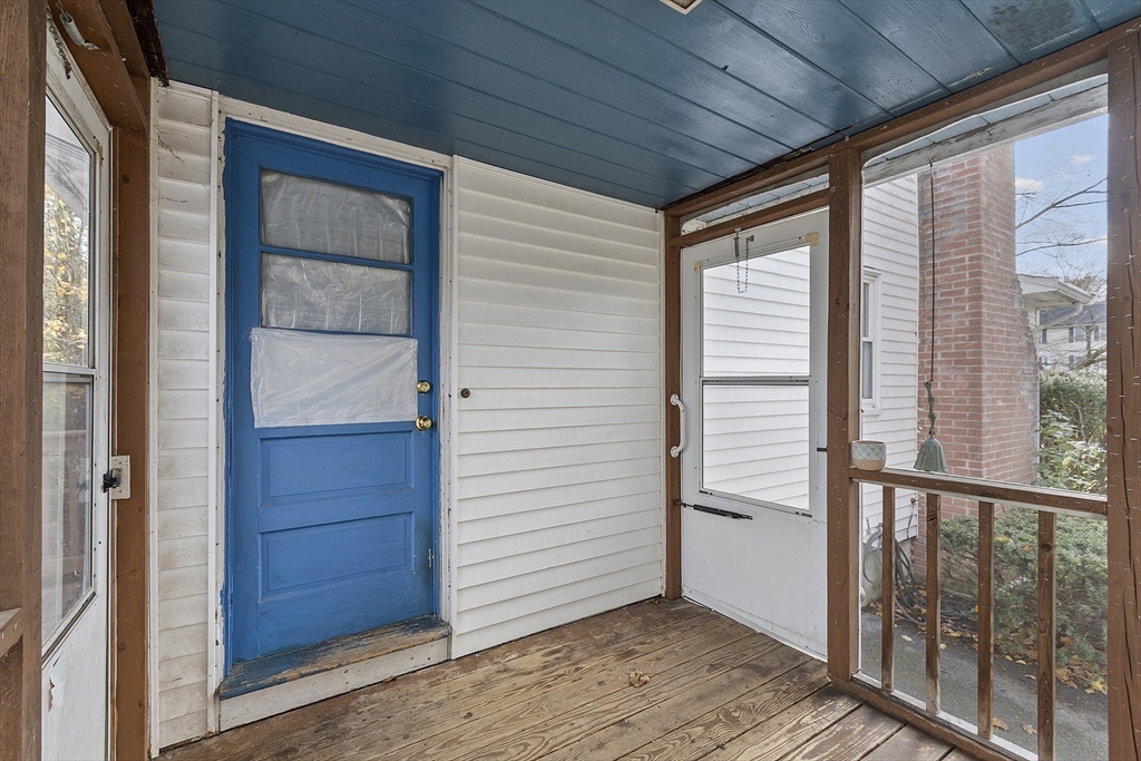 Littleton, Massachusetts, 01460, United States, 3 Bedrooms Bedrooms, ,1 BathroomBathrooms,Residential,For Sale,1991469