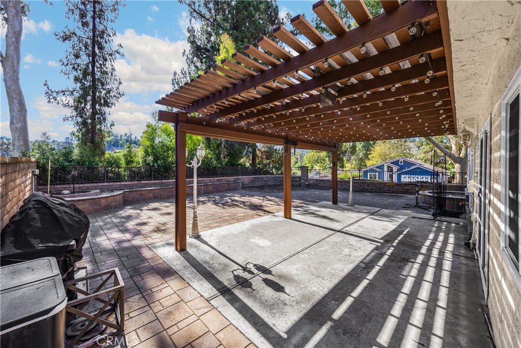 Pomona, California, 91766, United States, 4 Bedrooms Bedrooms, ,2 BathroomsBathrooms,Residential,For Sale,1977719