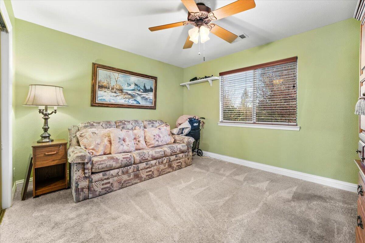 Redding, California, 96001, United States, 3 Bedrooms Bedrooms, ,2 BathroomsBathrooms,Residential,For Sale,1949690