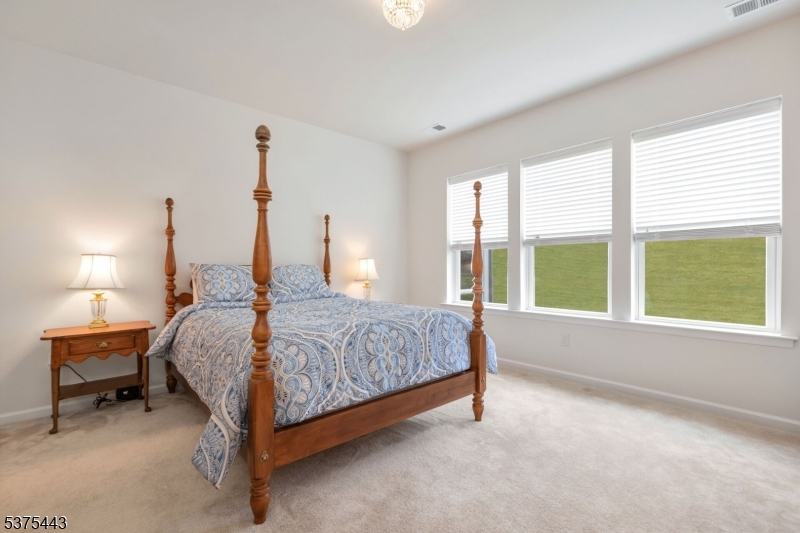 Florham Park Boro, New Jersey, 07932, United States, 2 Bedrooms Bedrooms, ,3 BathroomsBathrooms,Residential,For Sale,1917445