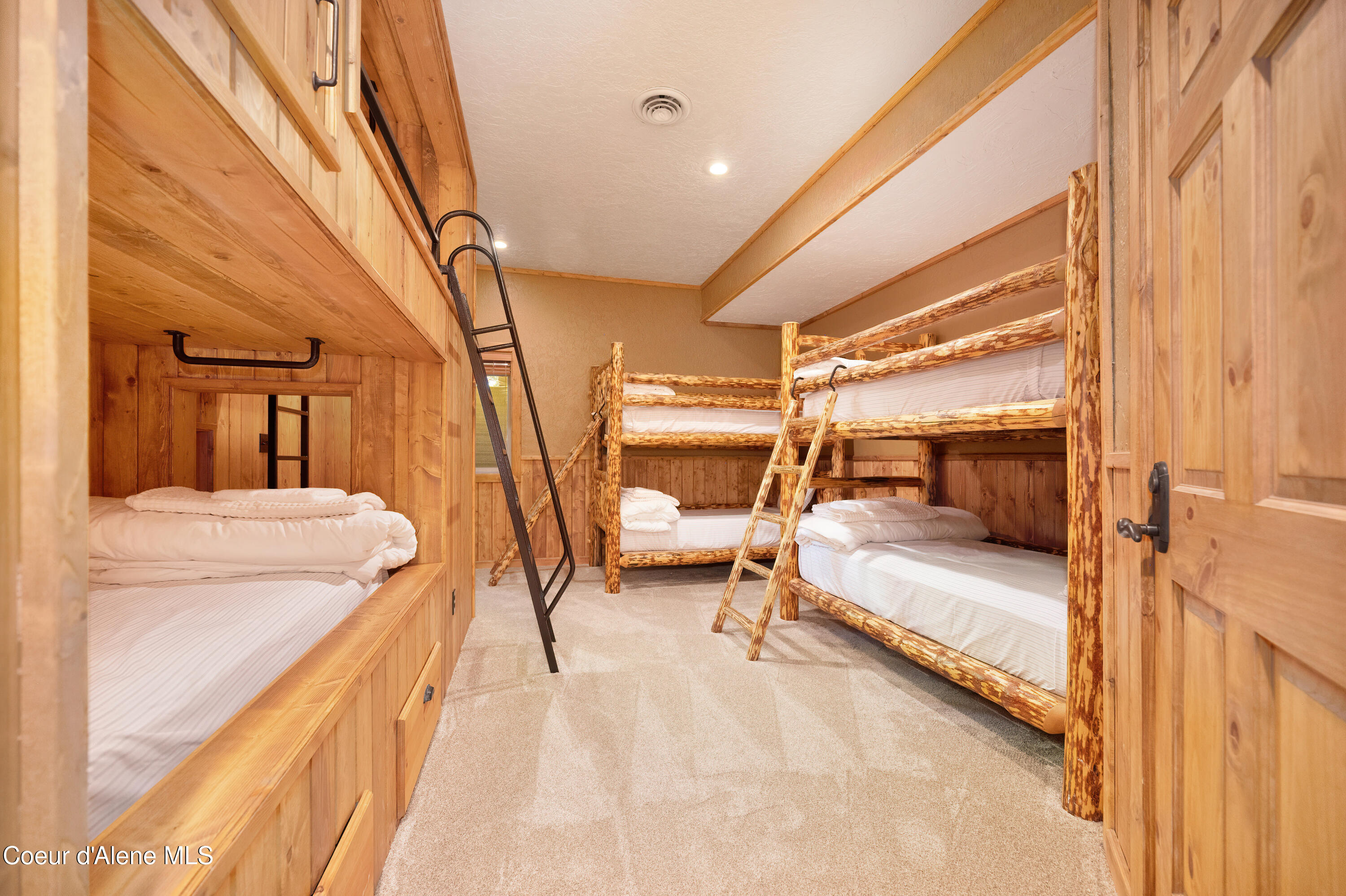 Kingston, Idaho, 83839, United States, 5 Bedrooms Bedrooms, ,Residential,For Sale,1989551