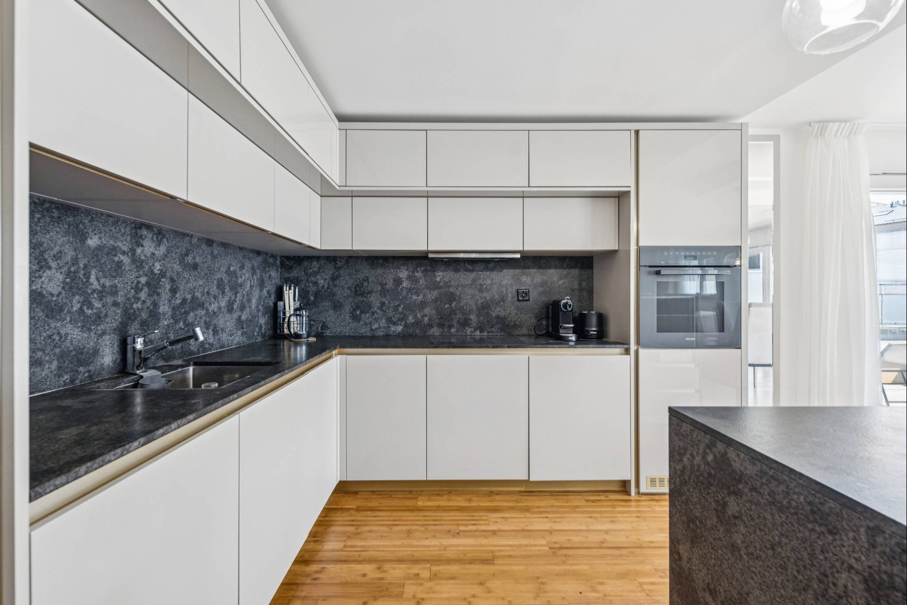  Spacious 4.5-room first floor apartment, close to the center - 物件實景