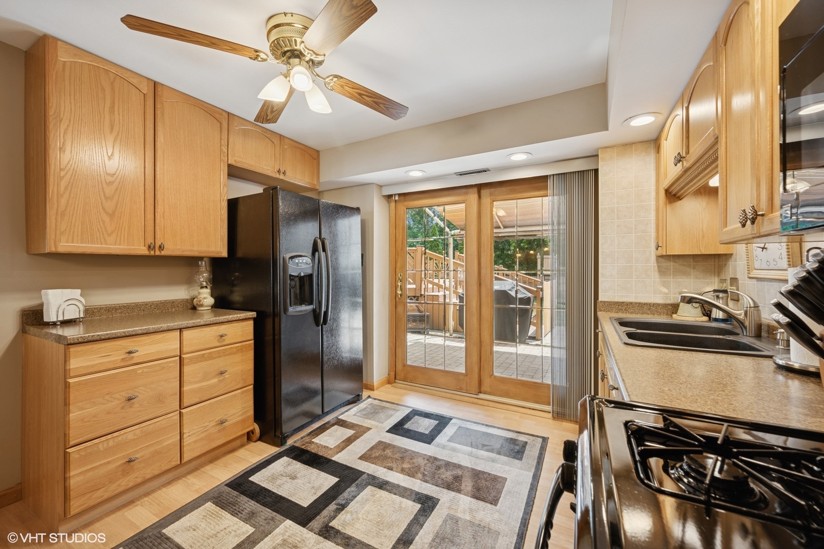 Oak Lawn, Illinois, 60453, United States, 5 Bedrooms Bedrooms, ,4 BathroomsBathrooms,Residential,For Sale,1932429