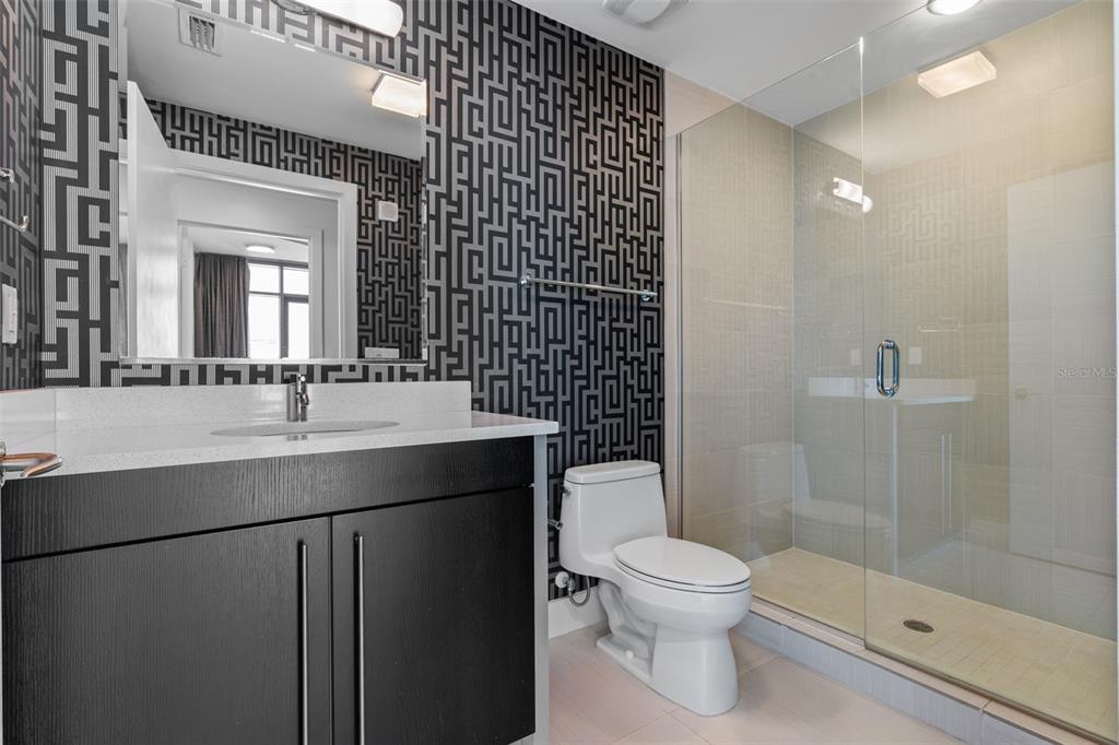 Orlando, Florida, 32801, United States, 2 Bedrooms Bedrooms, ,2 BathroomsBathrooms,Residential,For Sale,1987593