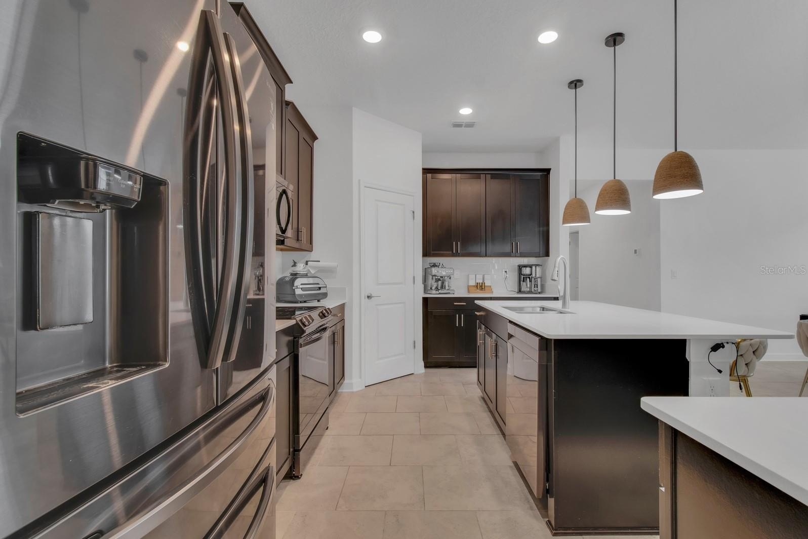 KISSIMMEE, Florida, 34744, United States, 4 Bedrooms Bedrooms, ,3 BathroomsBathrooms,Residential,For Sale,1974958