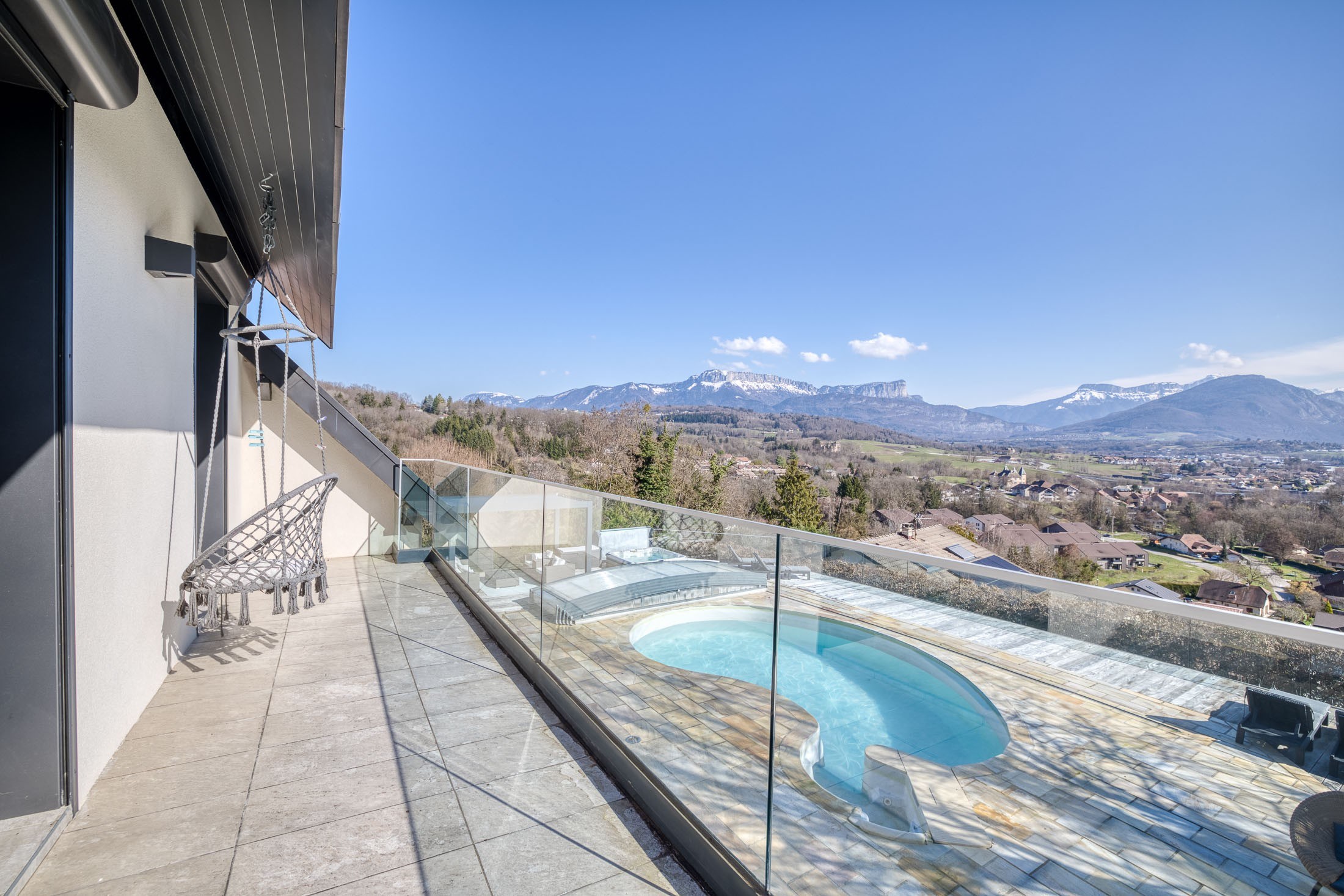  Renovated Contemporary Villa with Lake and Mountain Views – Annecy Heights - 物件實景