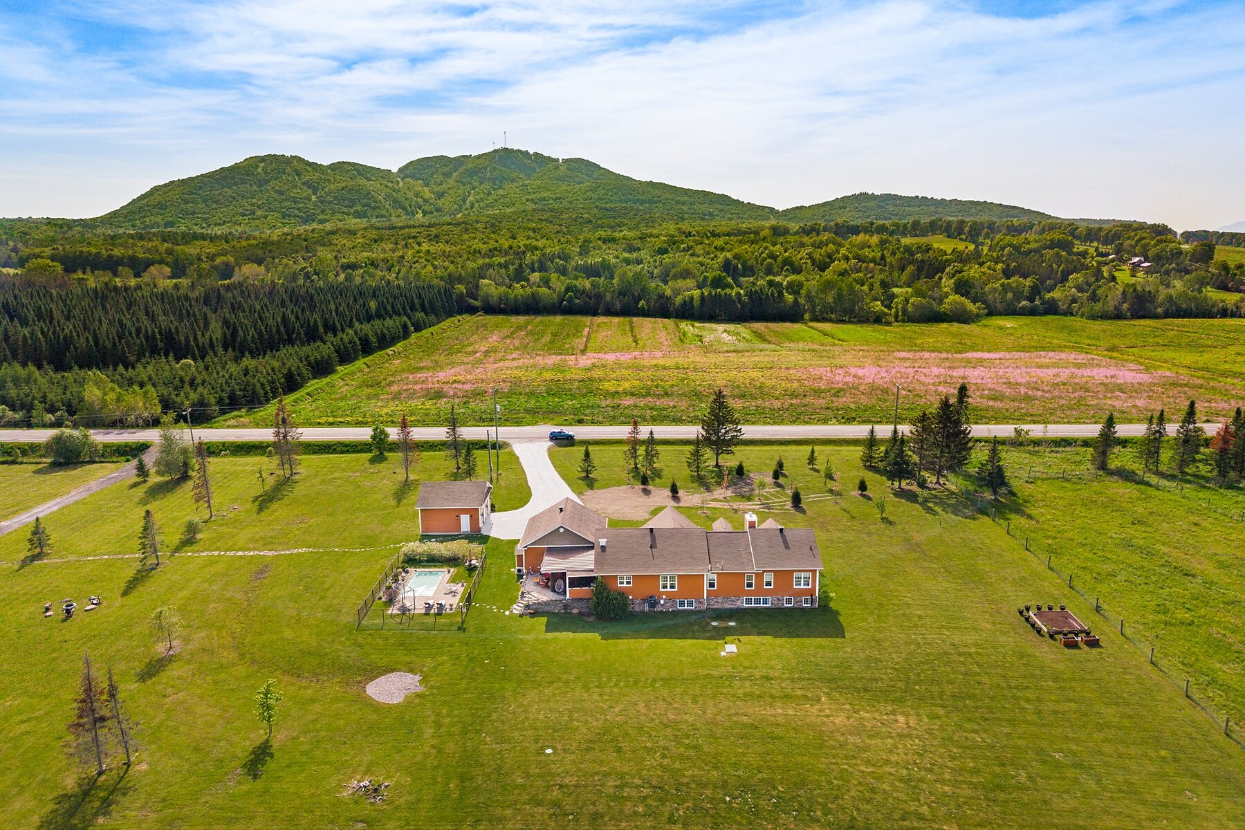  Lac-Brome, Eastern Townships - 物件實景