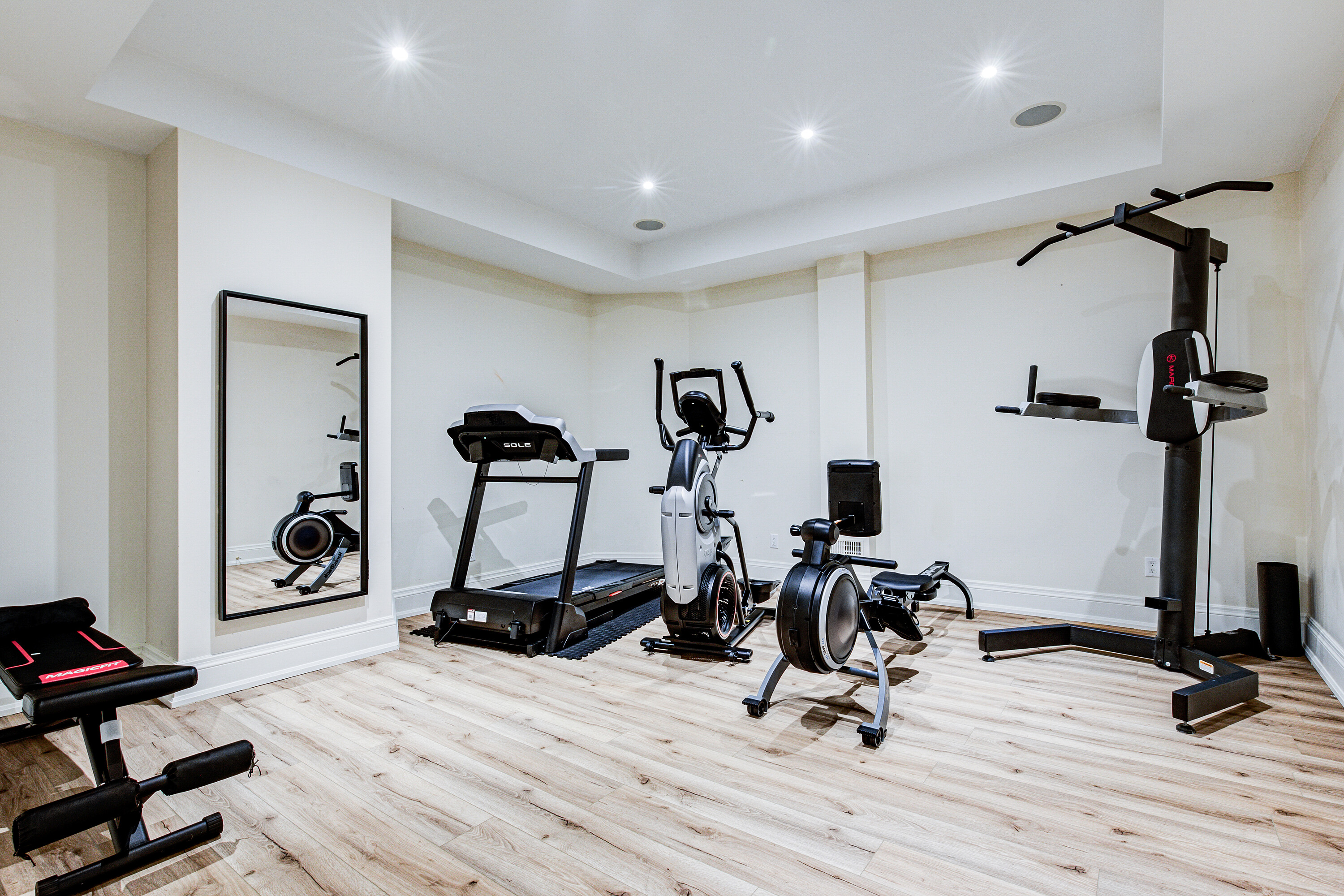  Custom Built in Forest Hill - 物件實景
