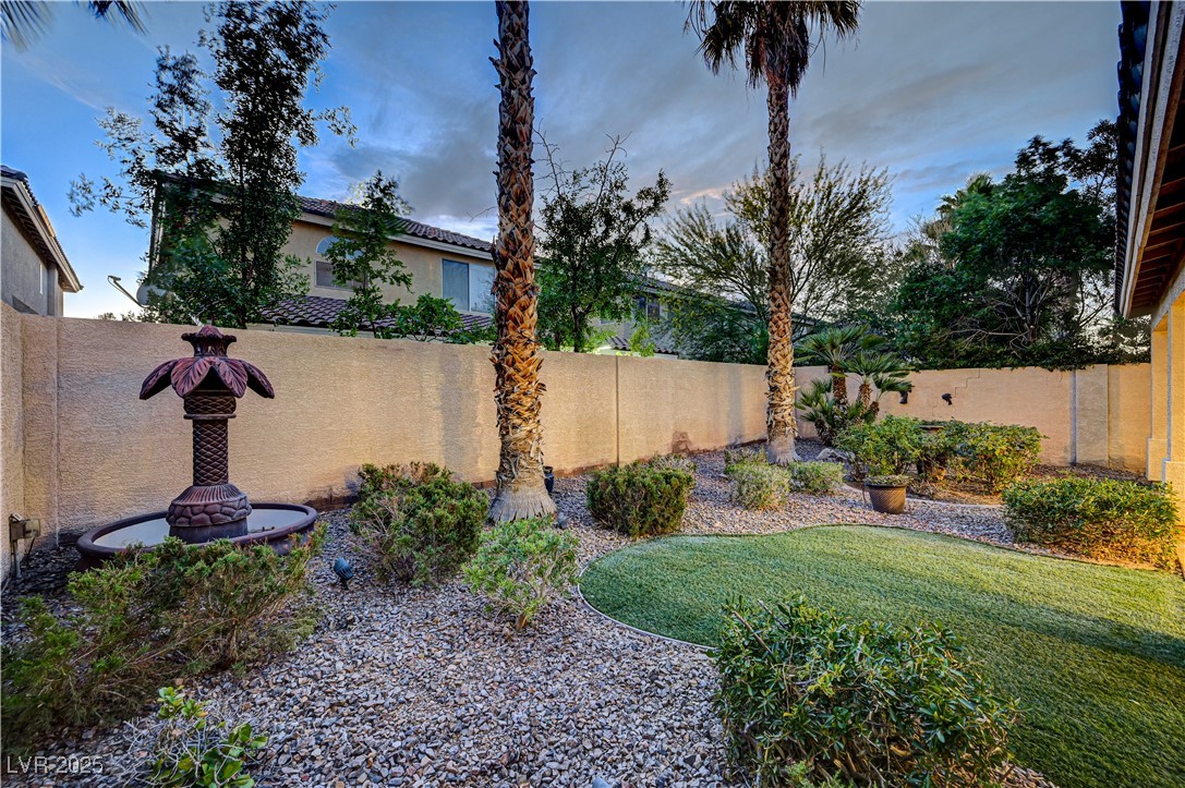 Las Vegas, Nevada, 89141, United States, 3 Bedrooms Bedrooms, ,3 BathroomsBathrooms,Residential,For Sale,1971377