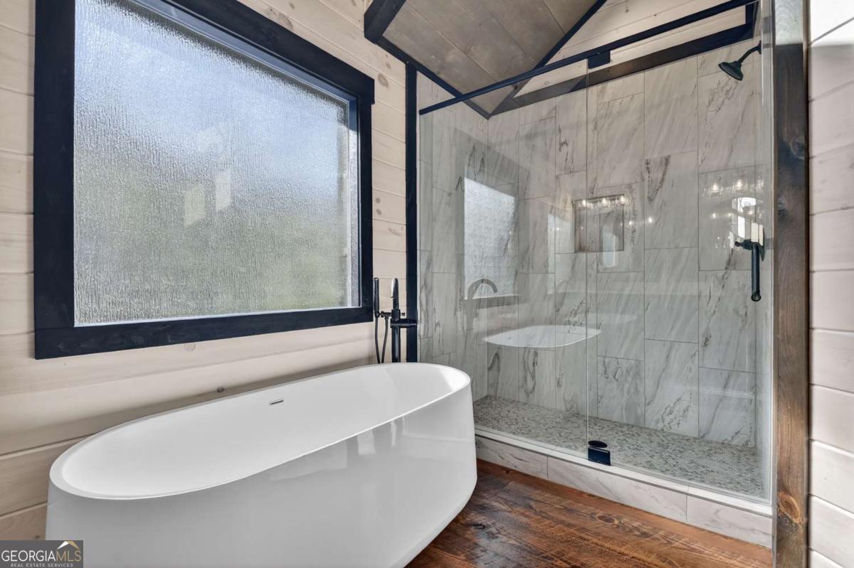 Mineral Bluff, Georgia, 30559, United States, 4 Bedrooms Bedrooms, ,4 BathroomsBathrooms,Residential,For Sale,2011407