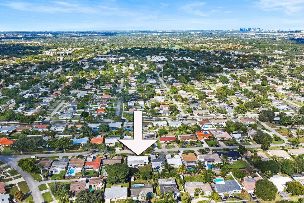 Hollywood, Florida, 33021, United States, 4 Bedrooms Bedrooms, ,2 BathroomsBathrooms,Residential,For Sale,2005930