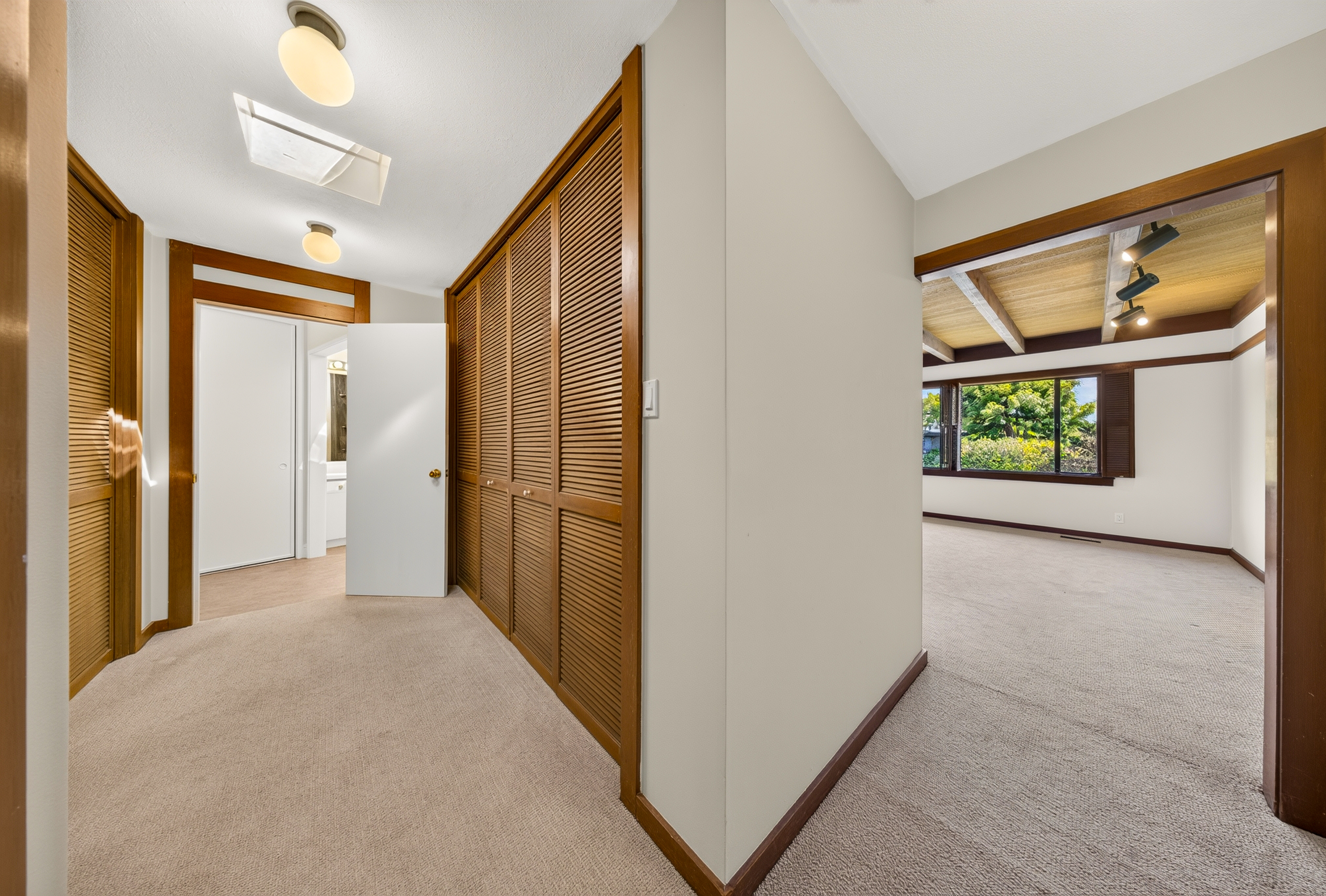  Mid-Century Character. Bay Views. A Rare Tiburon Opportunity - 物件實景