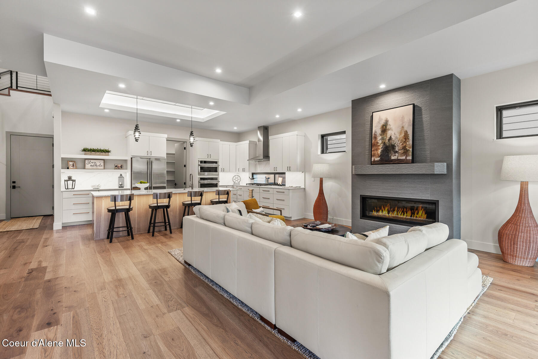 Coeur d'Alene, Idaho, 83814, United States, 3 Bedrooms Bedrooms, ,4 BathroomsBathrooms,Residential,For Sale,2014770