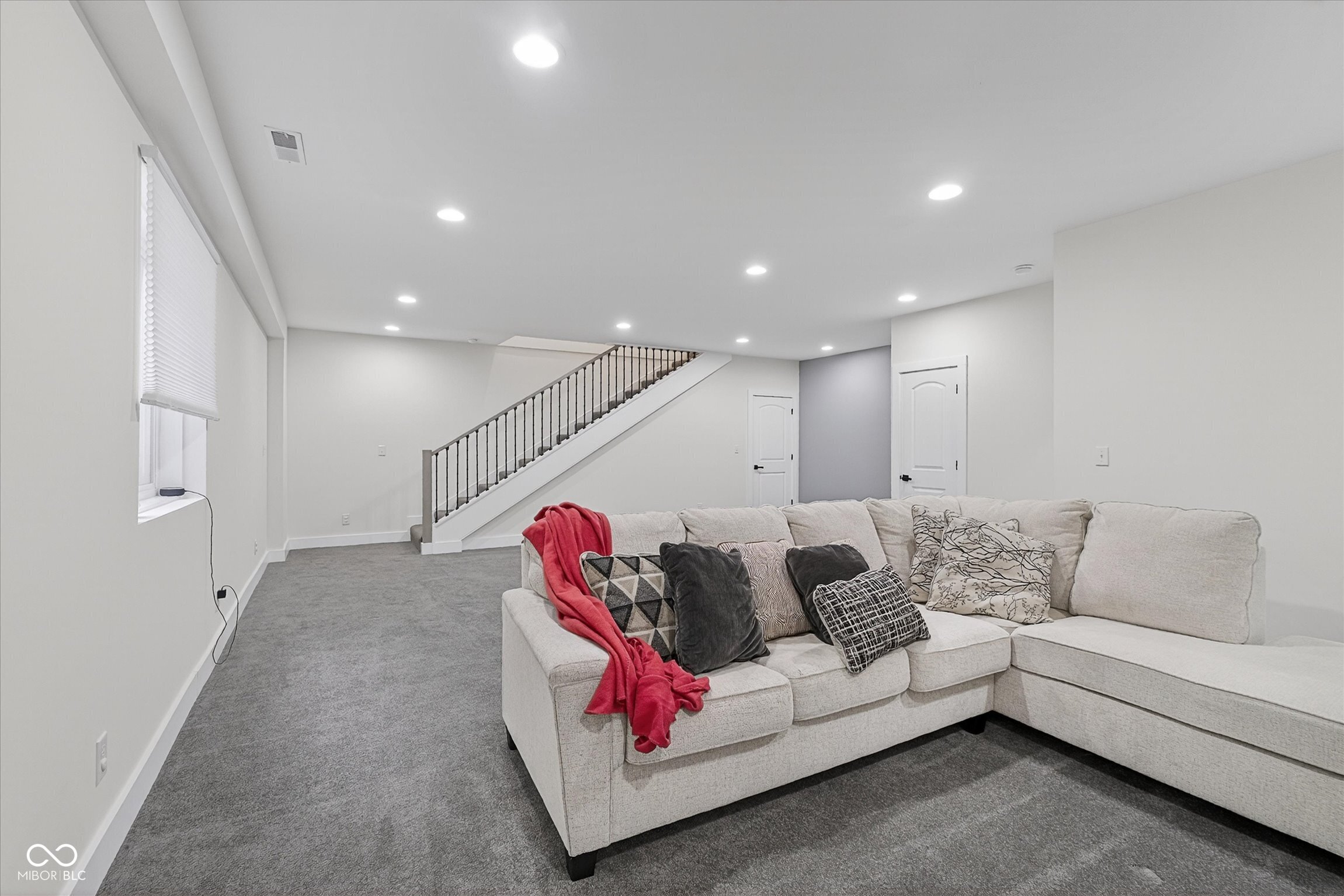 Indianapolis, Indiana, 46202, United States, 4 Bedrooms Bedrooms, ,5 BathroomsBathrooms,Residential,For Sale,2008591