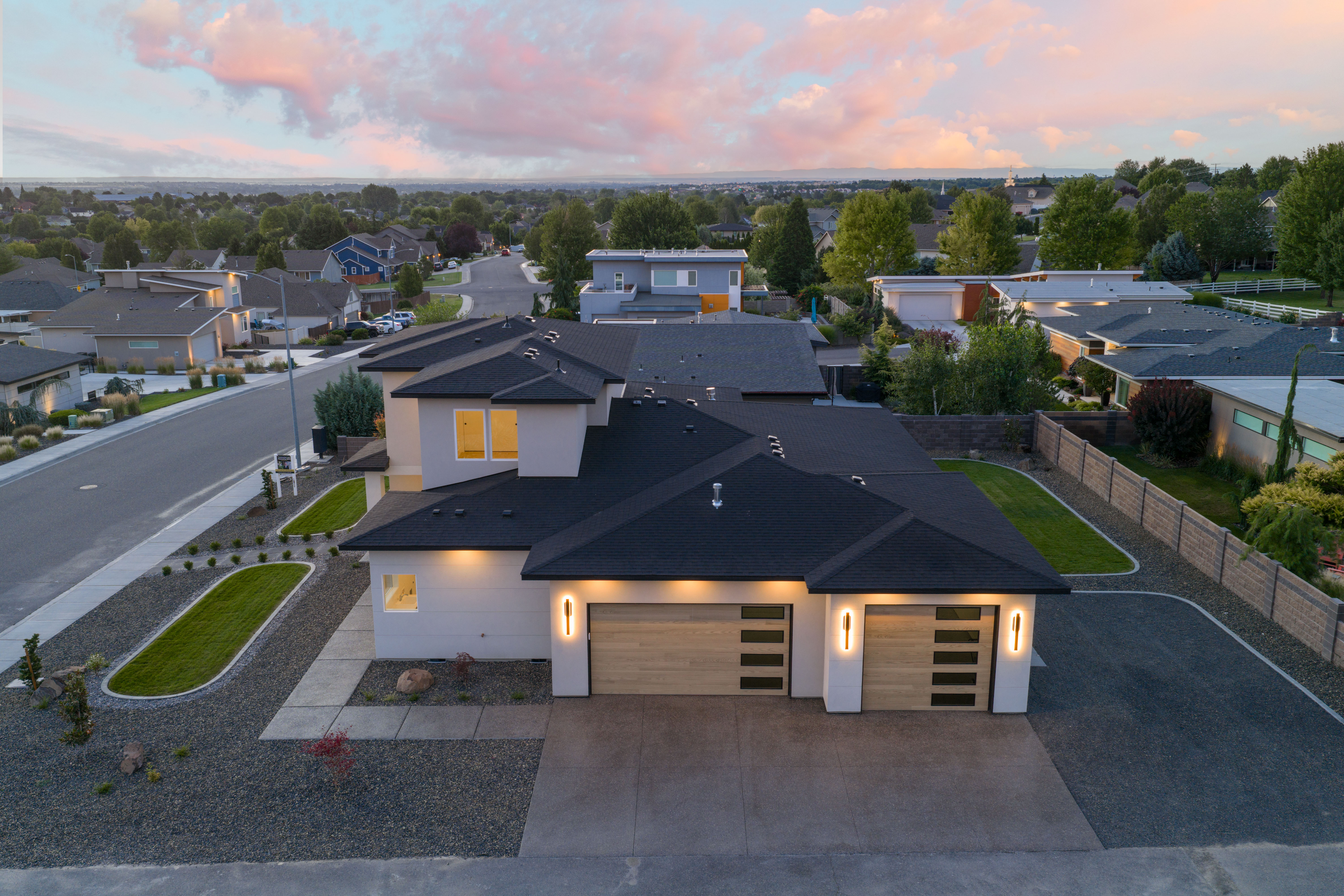  Step Into Elevated New Construction at The Dwellings - 物件實景