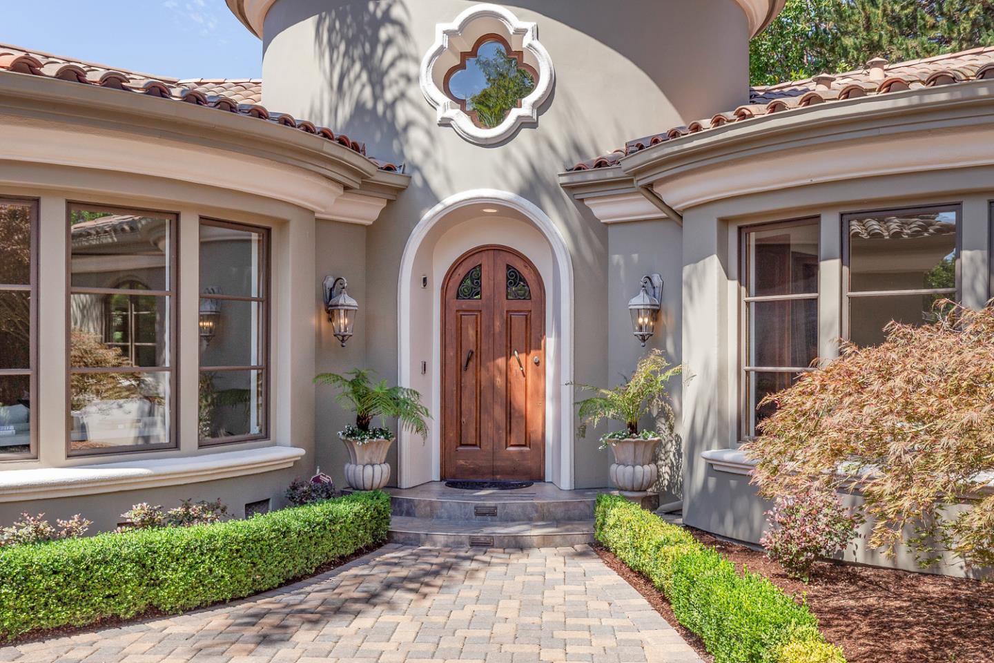 Menlo Park, California, 94025, United States, 5 Bedrooms Bedrooms, ,7 BathroomsBathrooms,Residential,For Sale,1941806