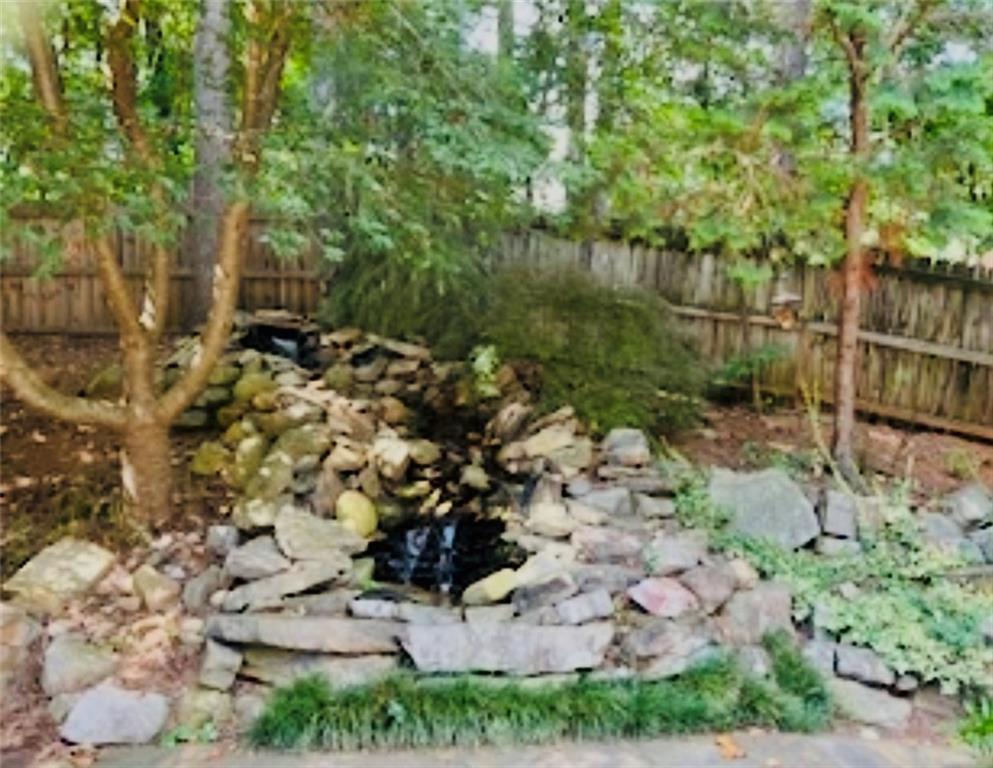 Alpharetta, Georgia, 30022, United States, 5 Bedrooms Bedrooms, ,5 BathroomsBathrooms,Residential,For Sale,1905840