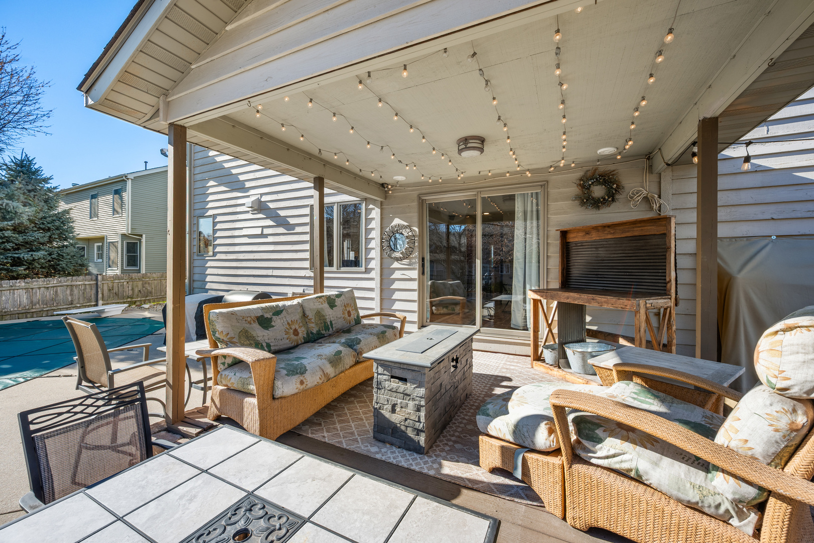 Sycamore, Illinois, 60178, United States, 4 Bedrooms Bedrooms, ,4 BathroomsBathrooms,Residential,For Sale,1999844