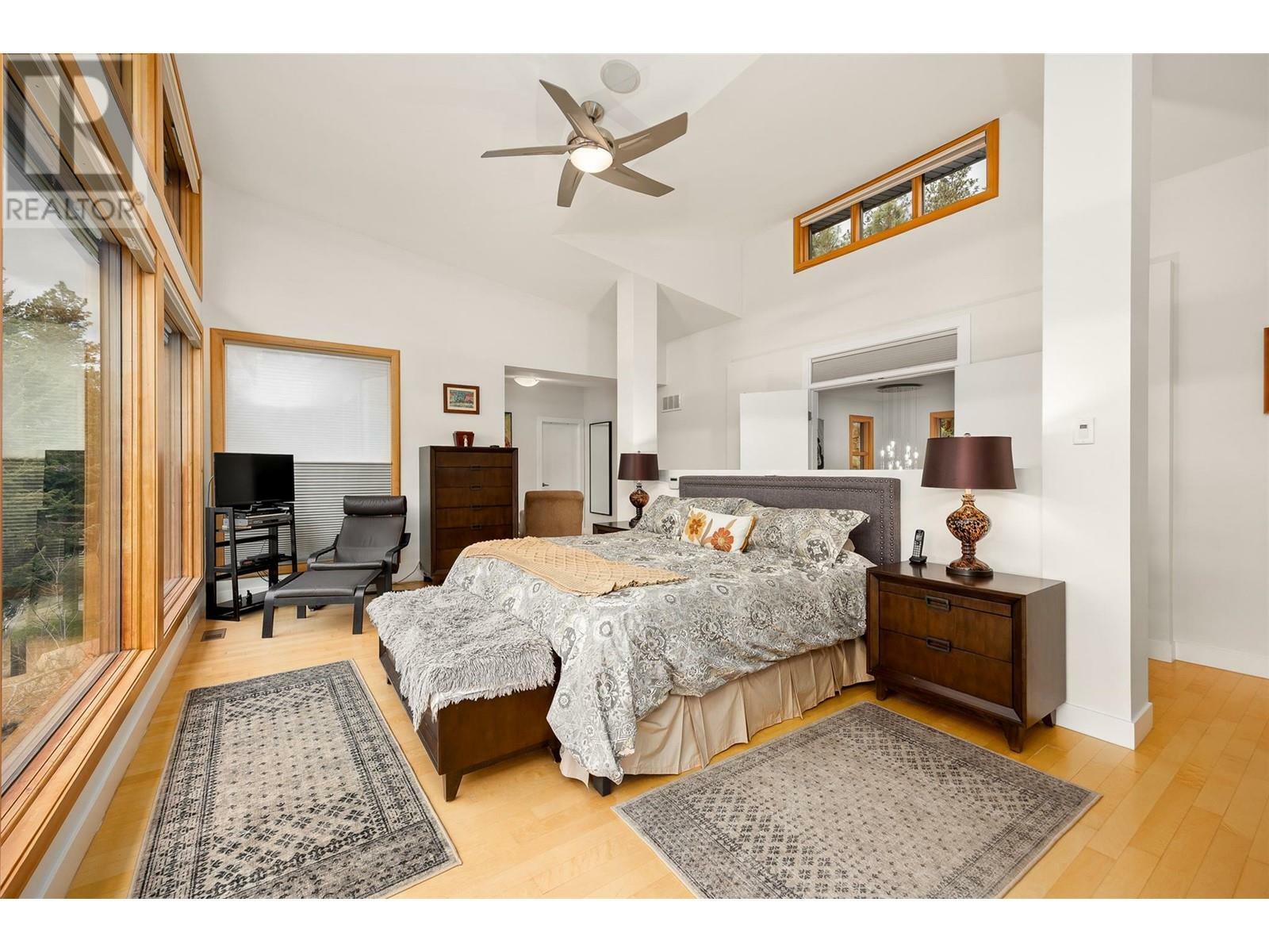 LAKE COUNTRY, British Columbia, V4V 1B3, CA, 5 Bedrooms Bedrooms, ,4 BathroomsBathrooms,Residential,For Sale,1838112