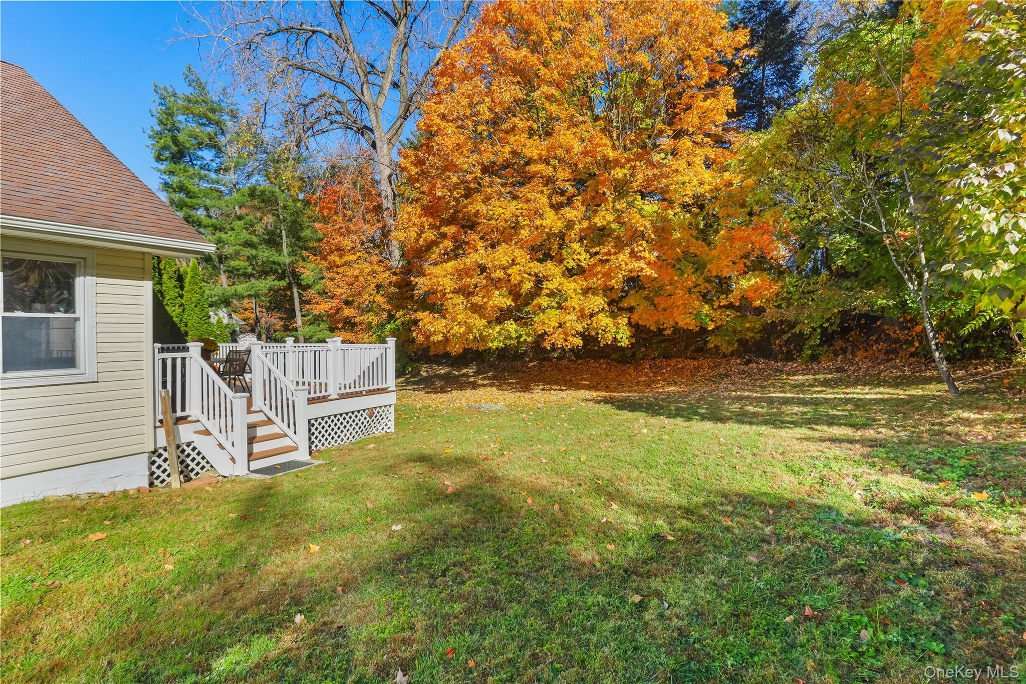 Yonkers, New York, 10710, United States, 4 Bedrooms Bedrooms, ,2 BathroomsBathrooms,Residential,For Sale,1991098